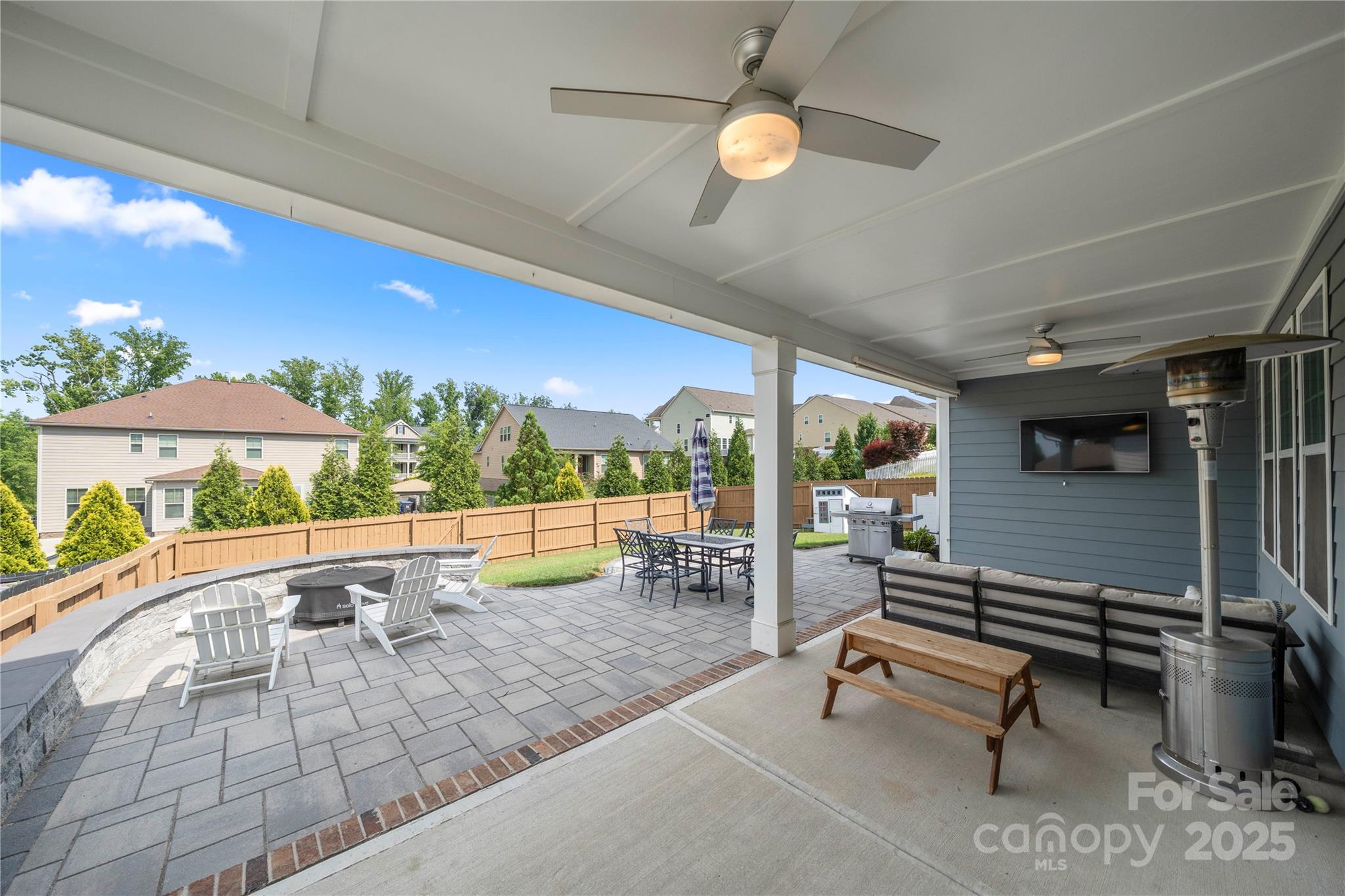 12415 Es Draper Drive Property Photo 39
