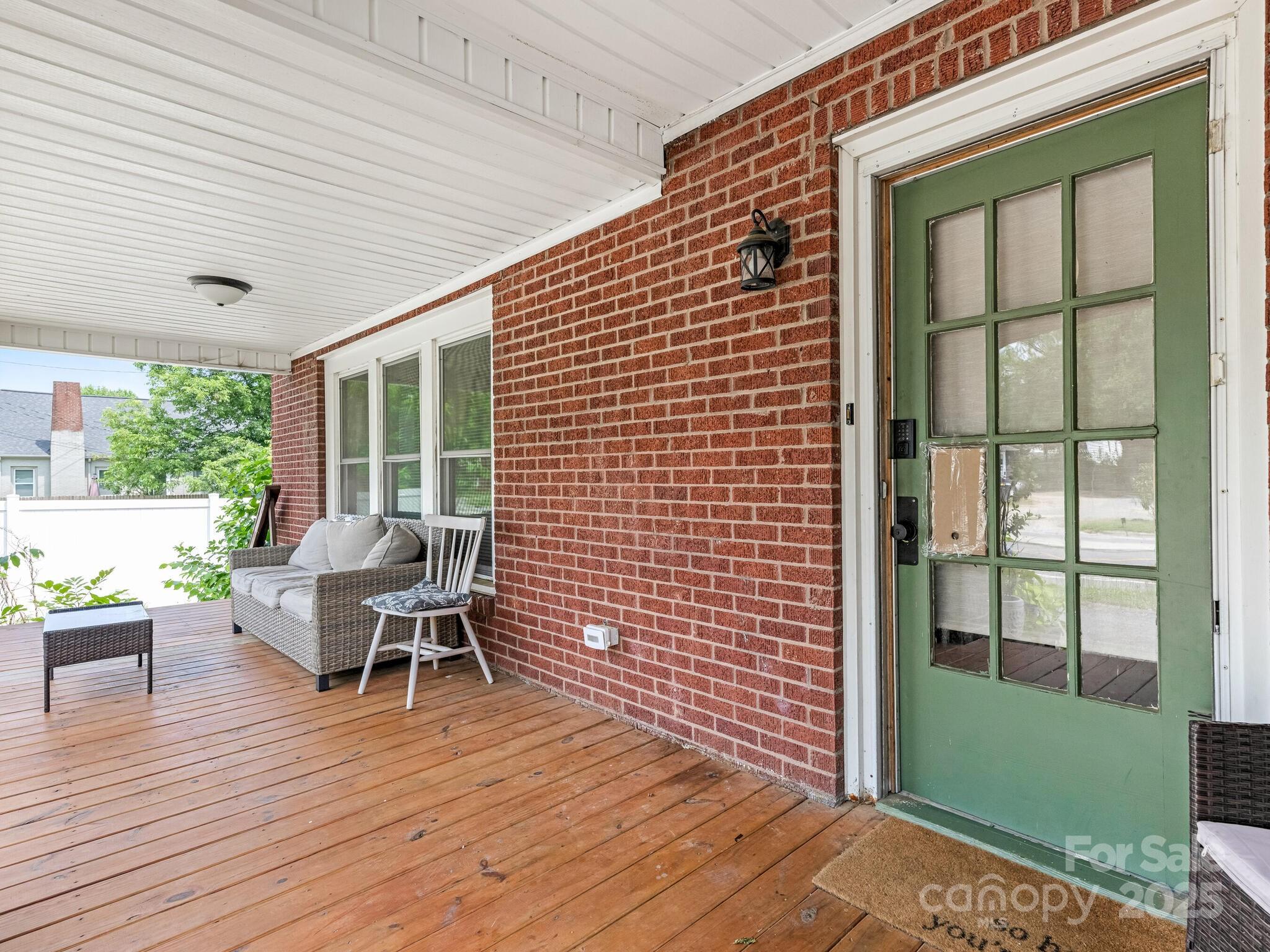 1102 Lane Street Property Photo 4