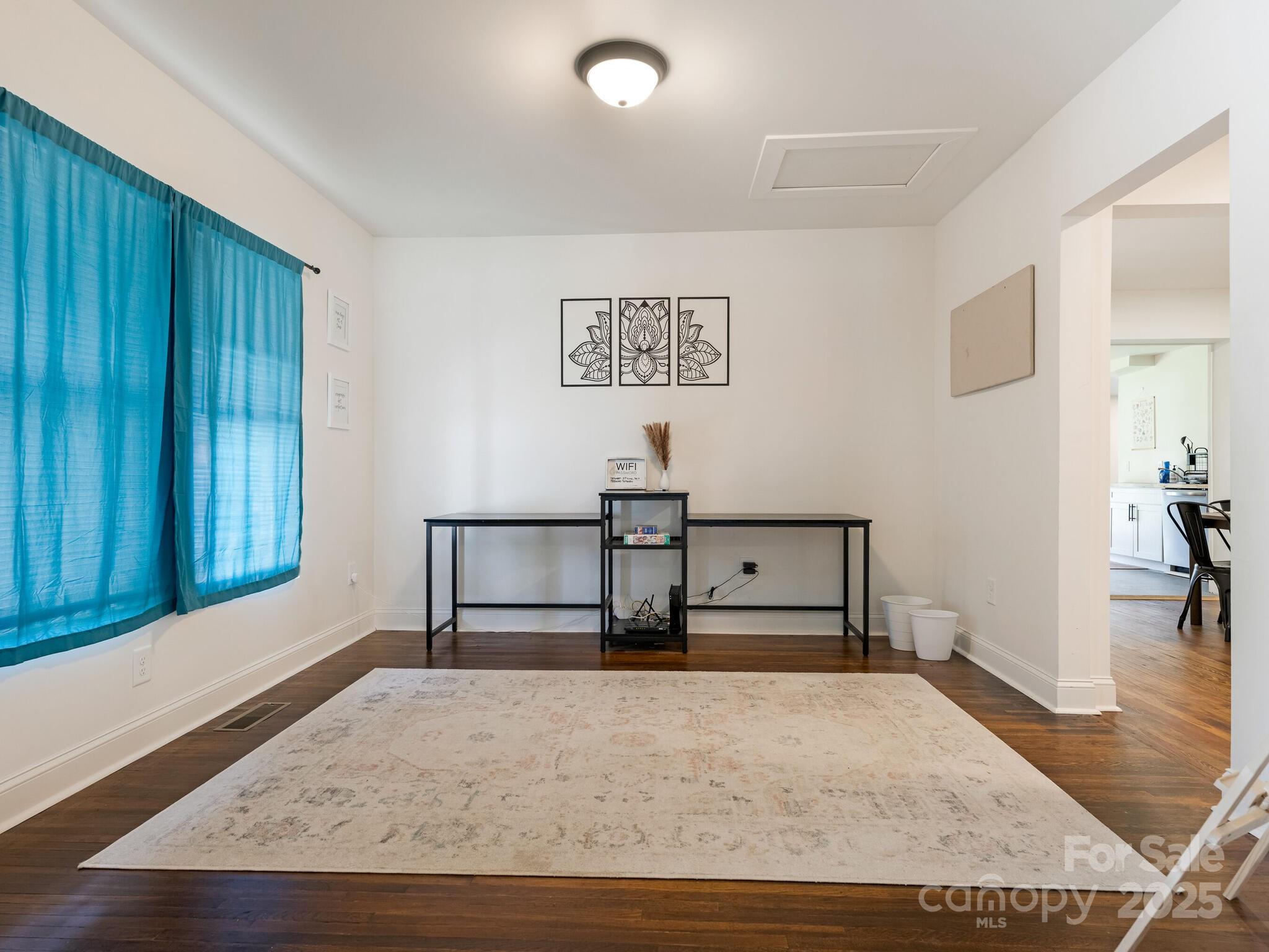 1102 Lane Street Property Photo 8