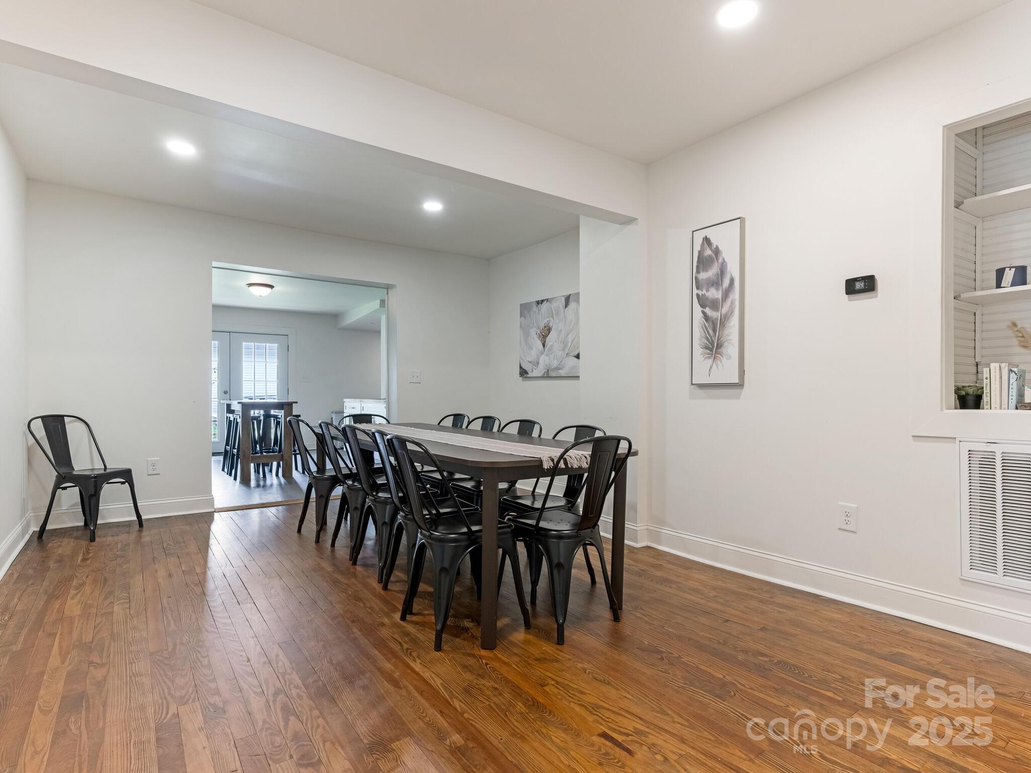 1102 Lane Street Property Photo 9