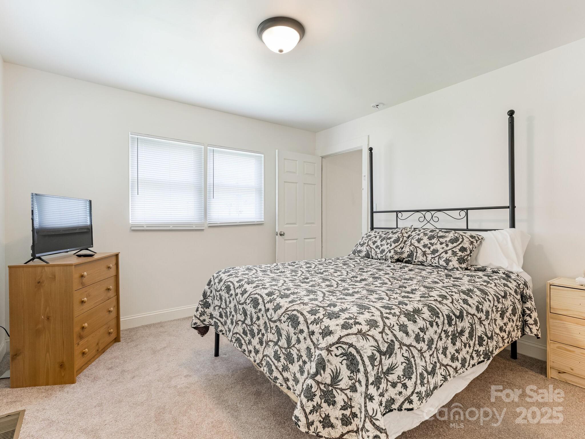1102 Lane Street Property Photo 16