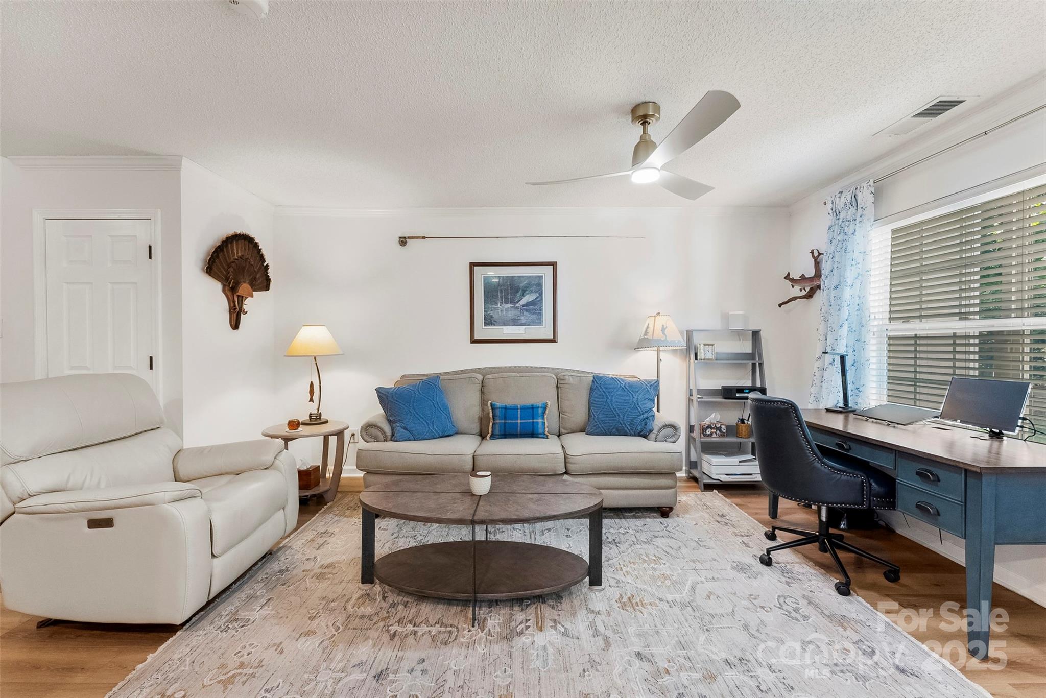 9977 Reindeer Way Lane Property Photo 4