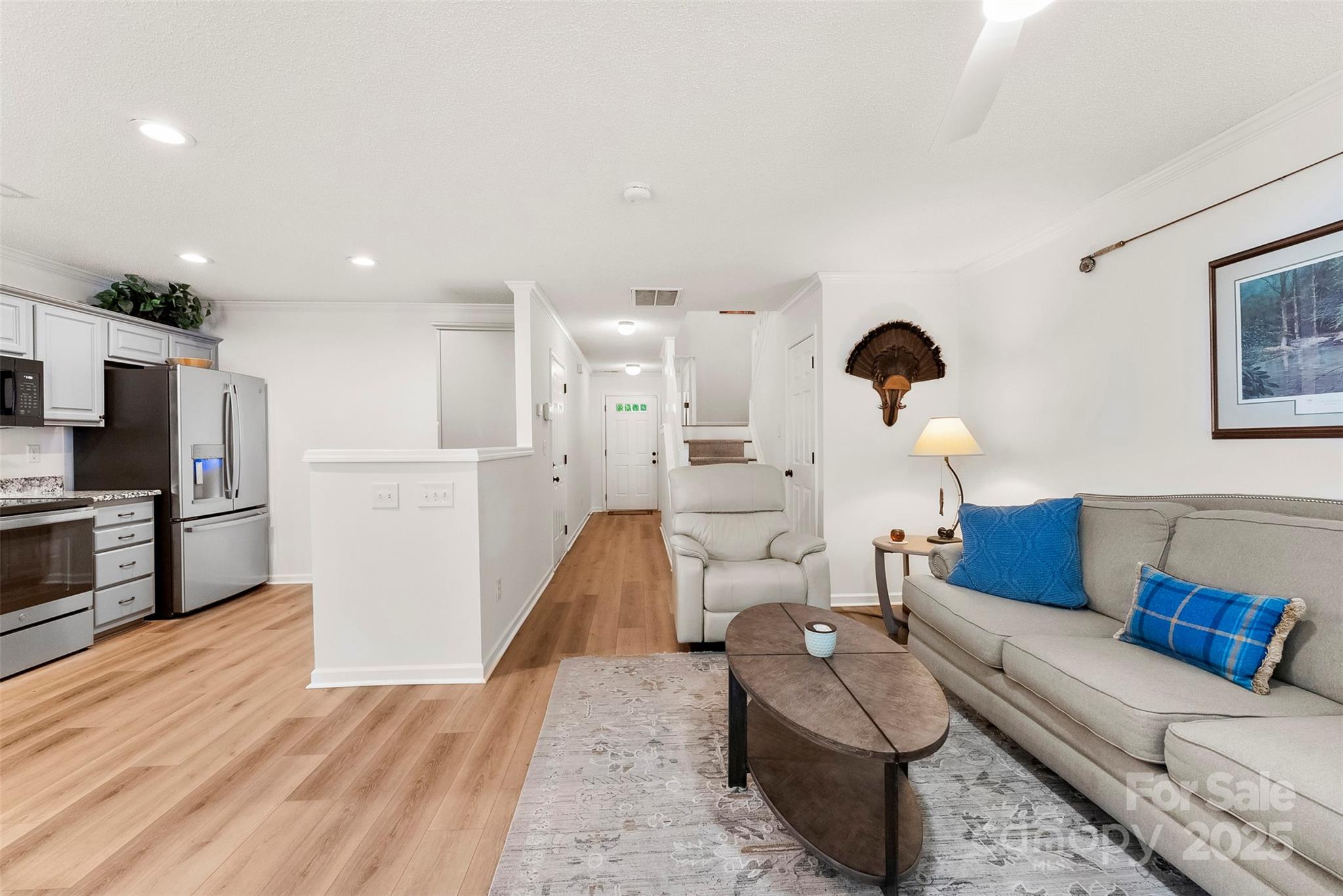 9977 Reindeer Way Lane Property Photo 5