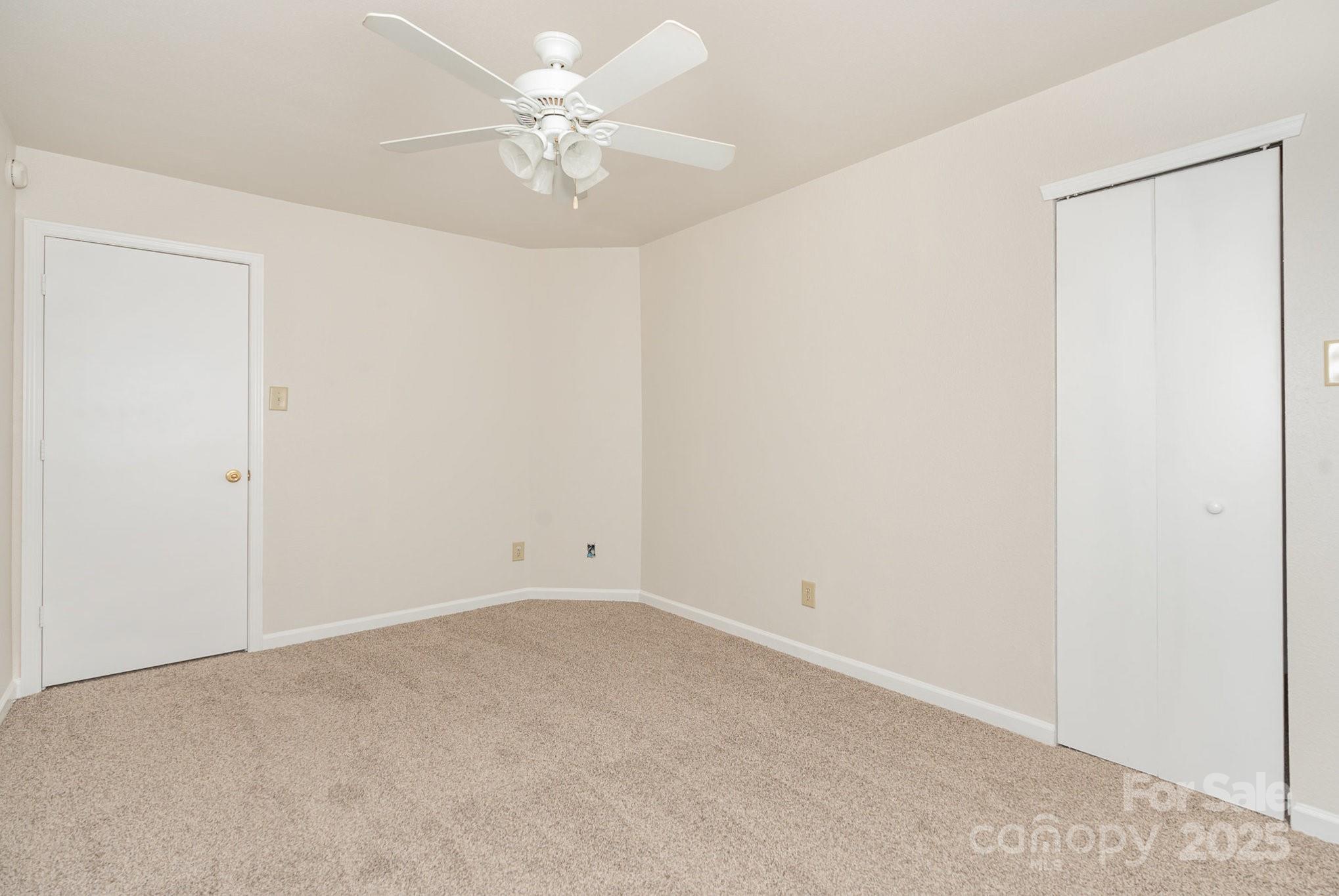 1432 Matthew Allen Circle Property Photo 27