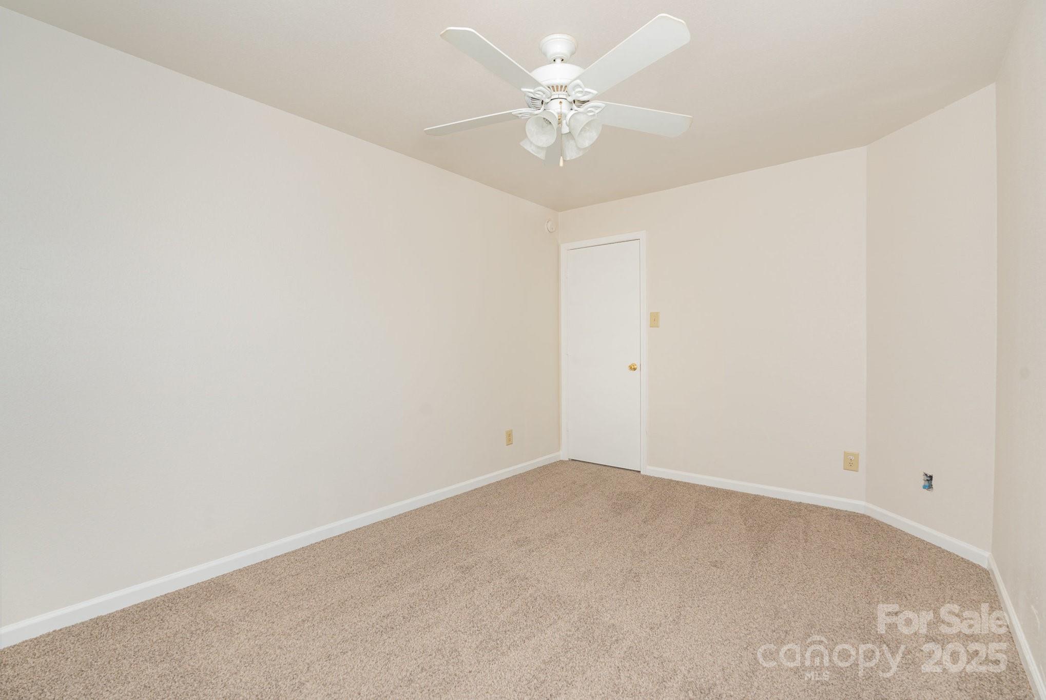 1432 Matthew Allen Circle Property Photo 28