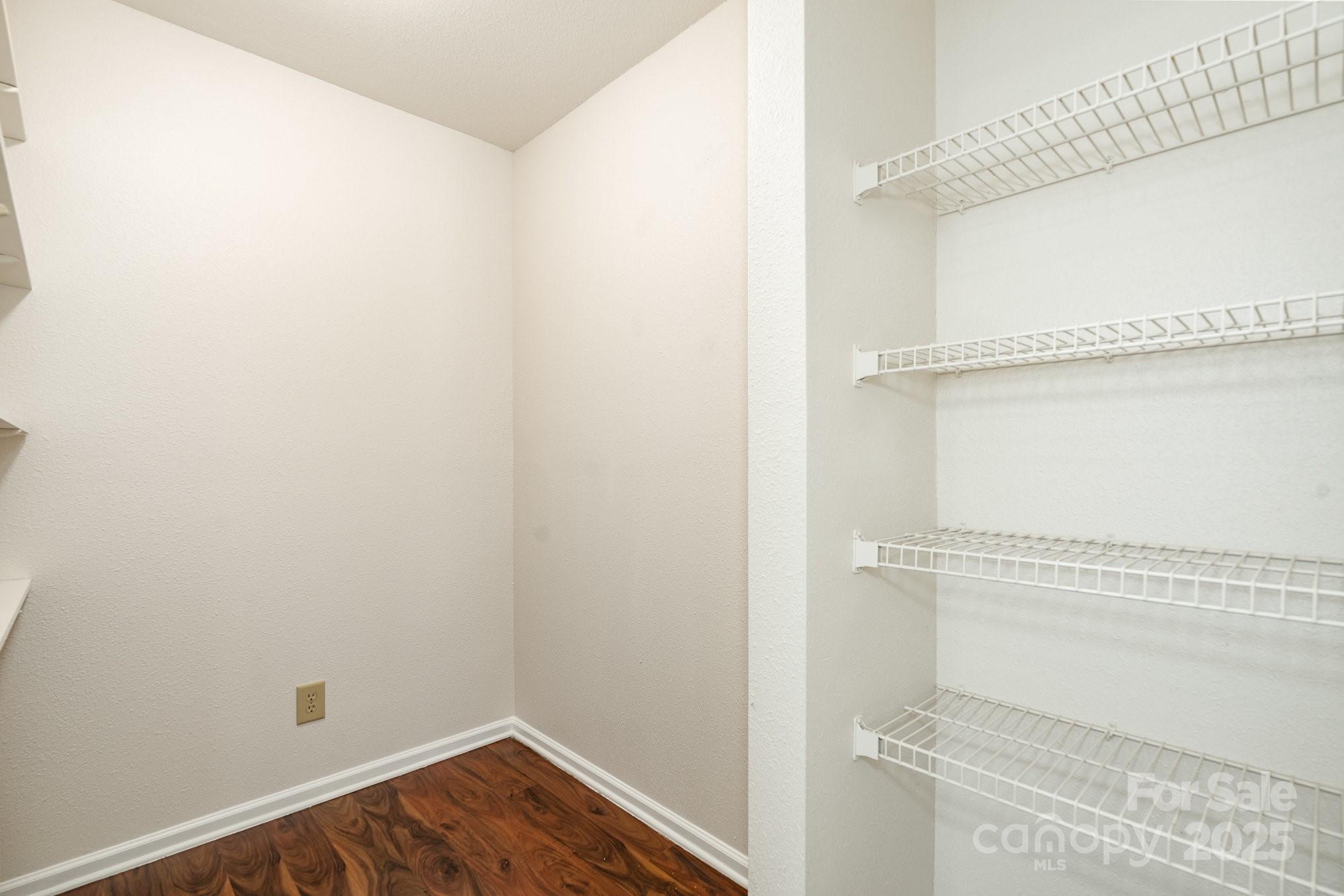 1432 Matthew Allen Circle Property Photo 34