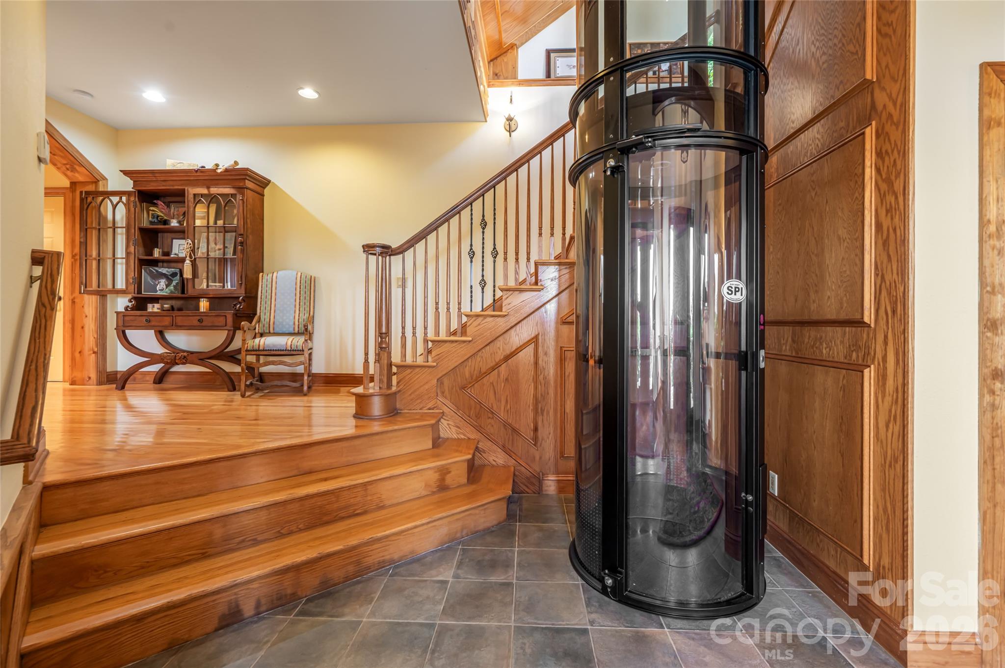 2280 Mountain Air Drive Property Photo 4