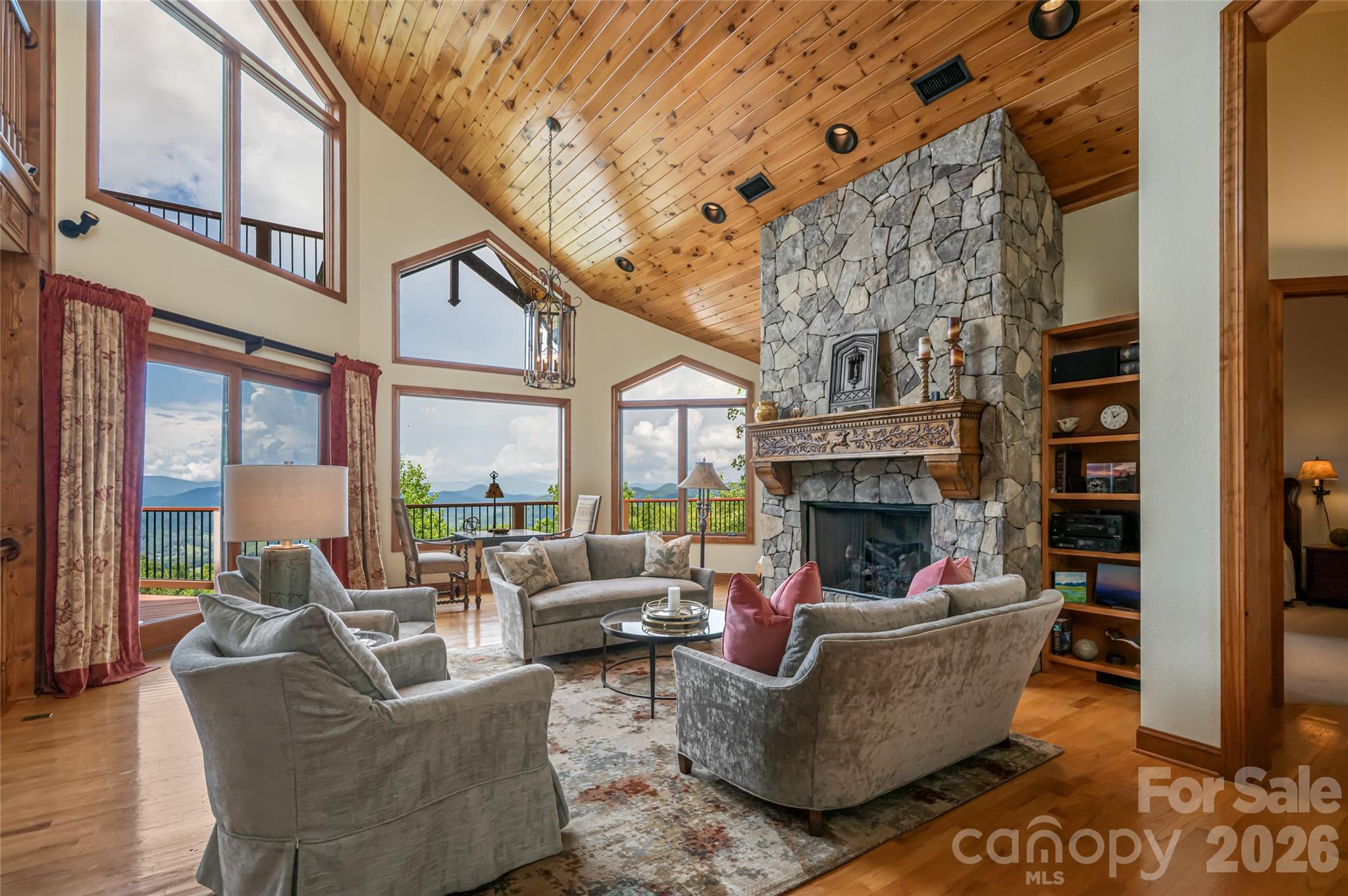 2280 Mountain Air Drive Property Photo 6