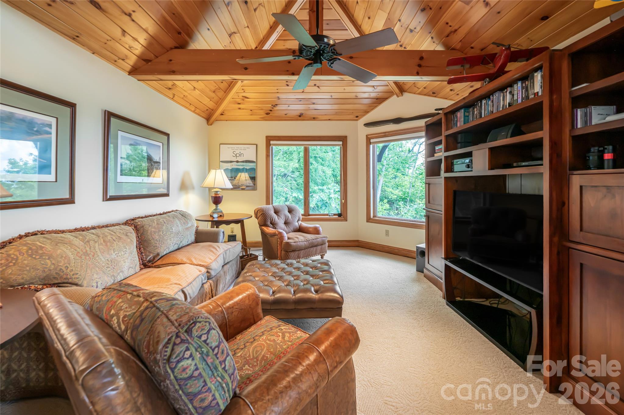 2280 Mountain Air Drive Property Photo 25