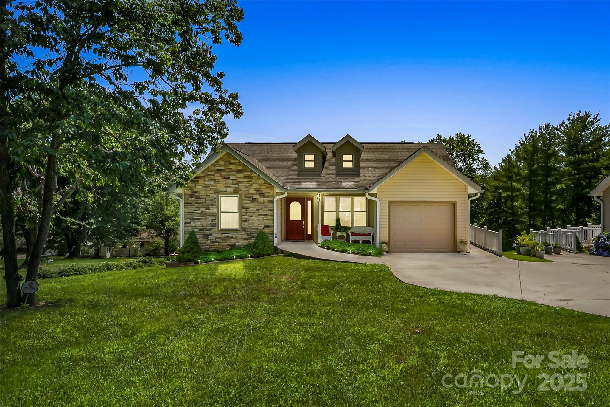 862 Asbury Road Property Photo 1