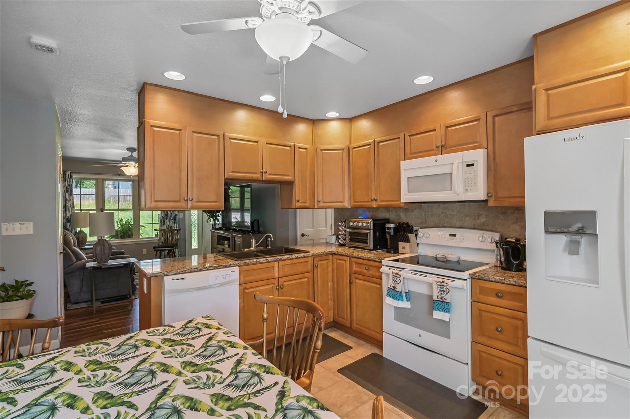 862 Asbury Road Property Photo 5
