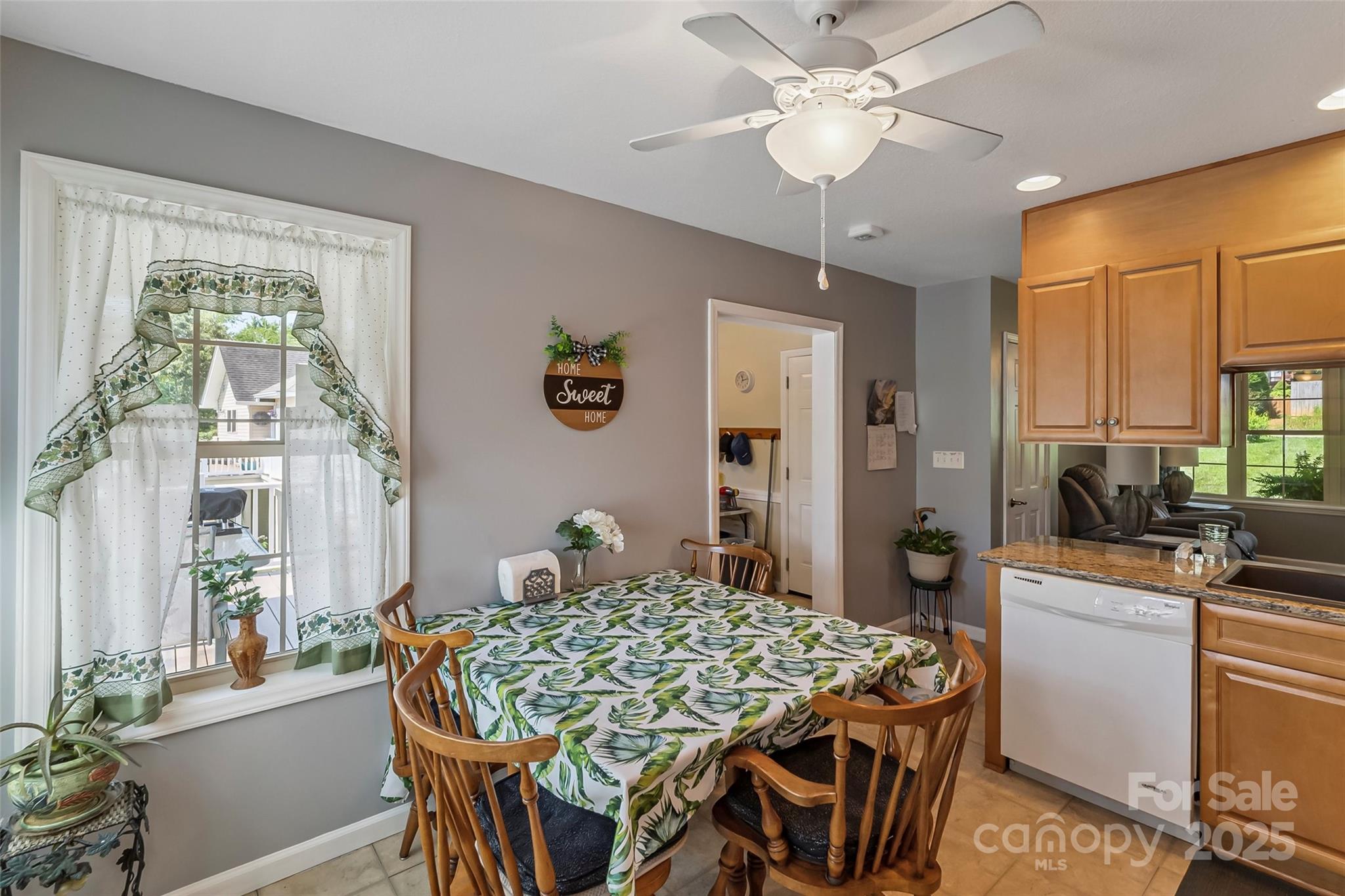 862 Asbury Road Property Photo 6