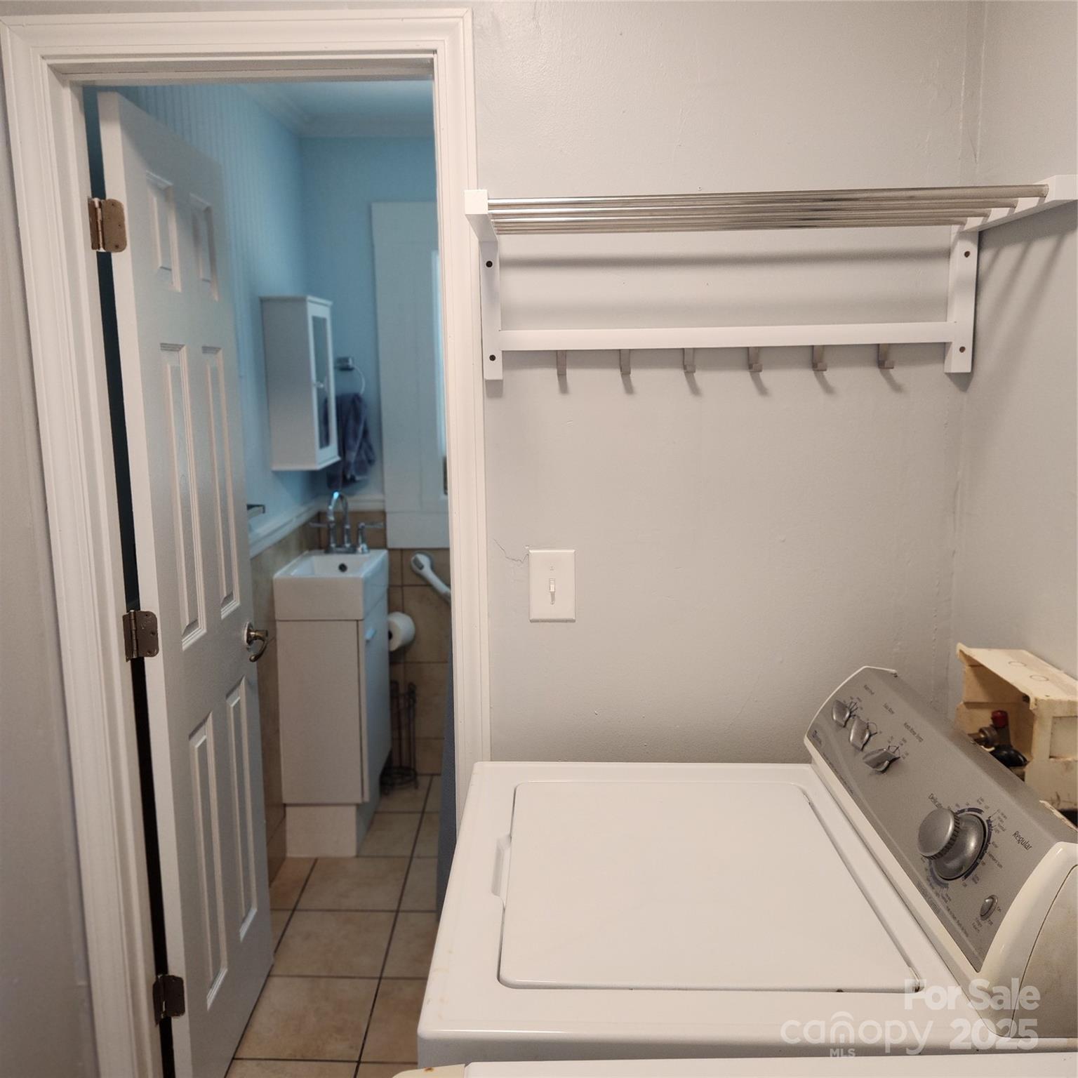 703/705 Smith Street Property Photo 9