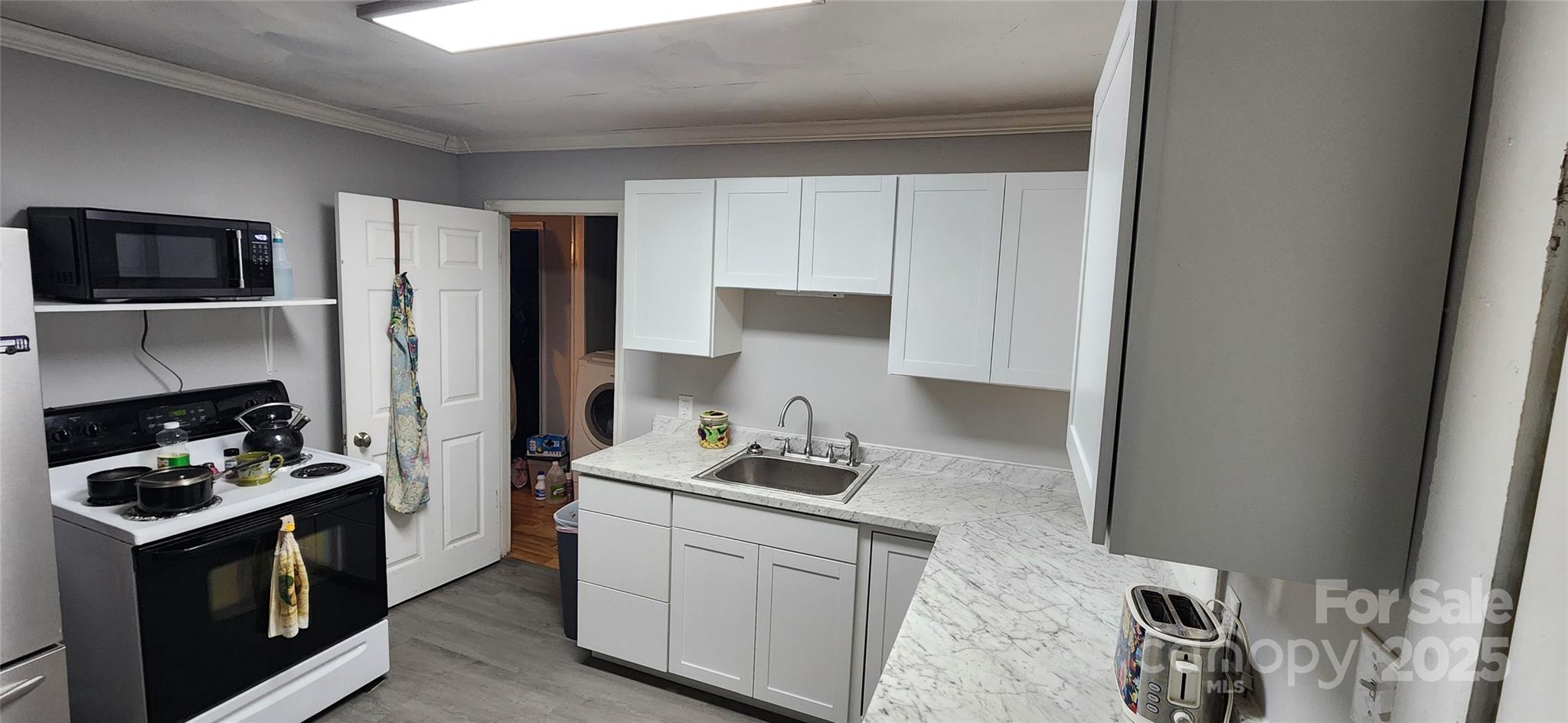 703/705 Smith Street Property Photo 17
