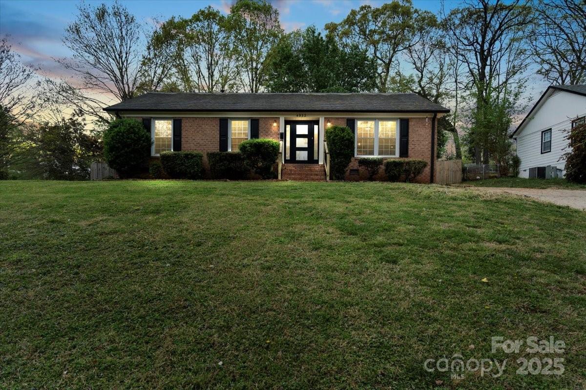 4932 Delivau Drive Property Photo 3