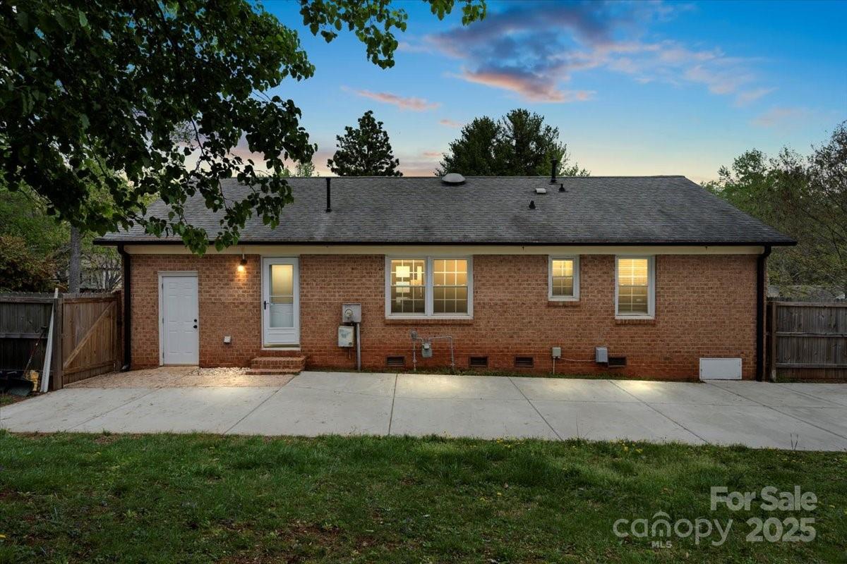 4932 Delivau Drive Property Photo 29