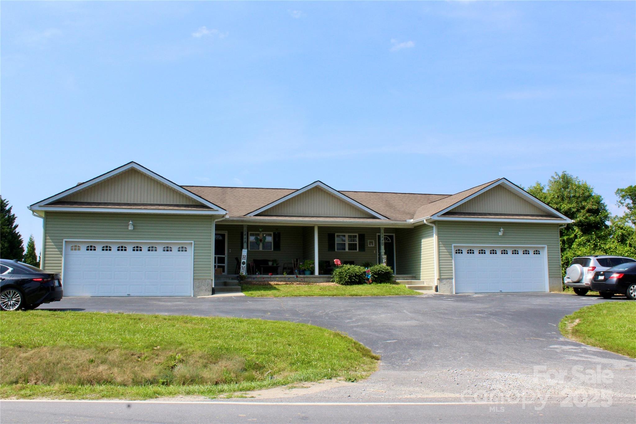 544 Tracy Grove Road Property Photo 1