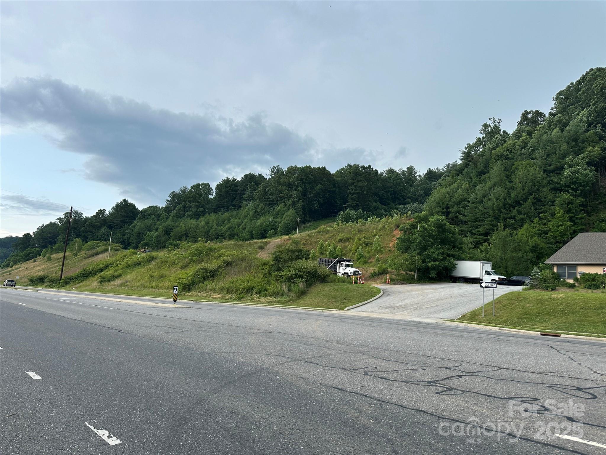 32 Hwy 19e Highway Property Photo
