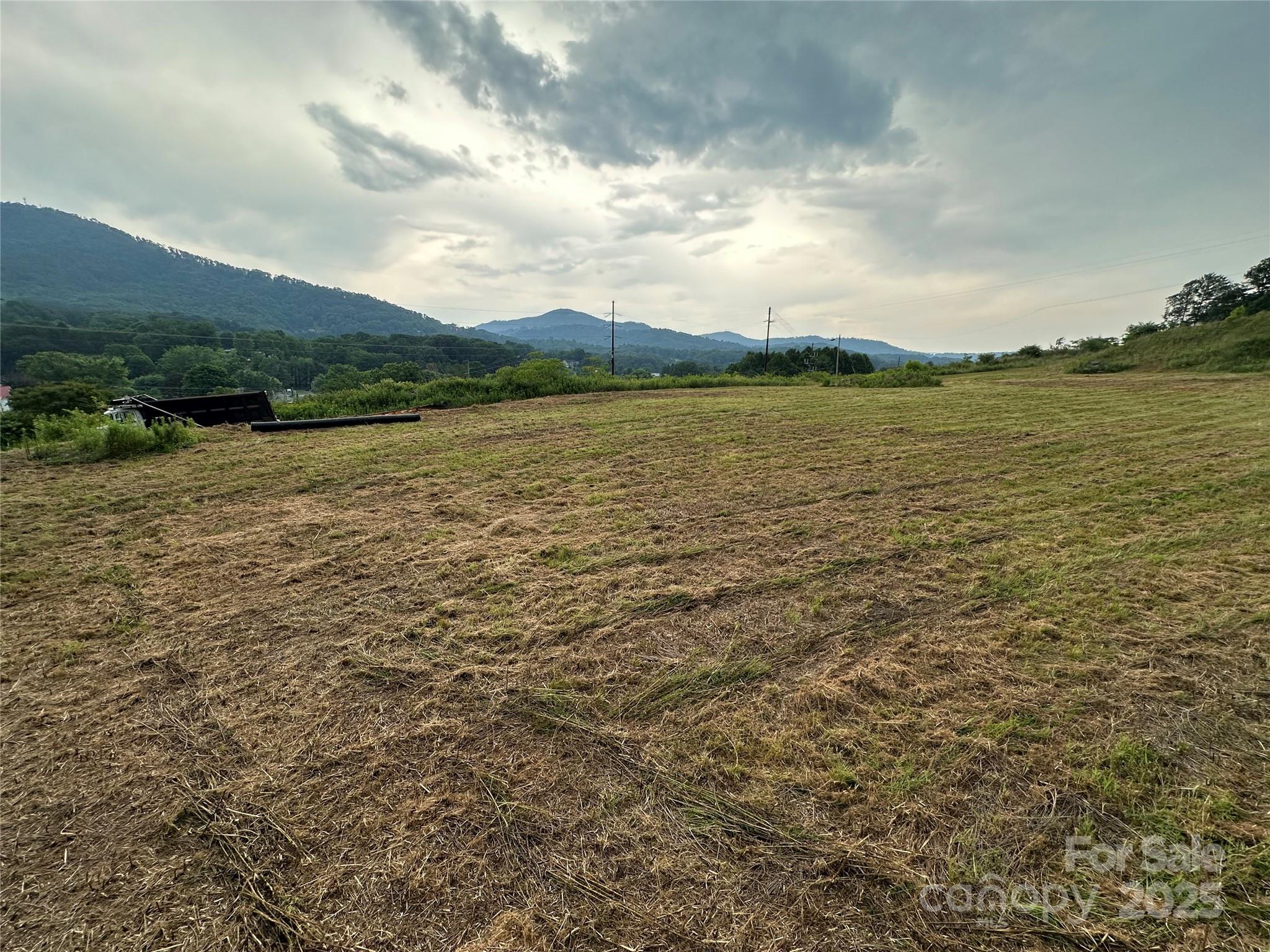 32 Hwy 19e Highway Property Photo 3