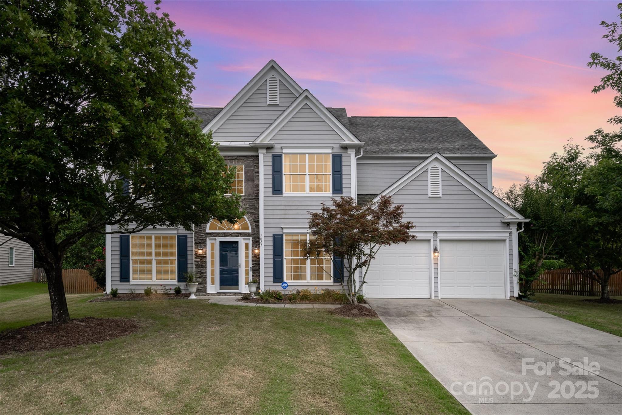 7623 Rathburn Lane Property Photo 1