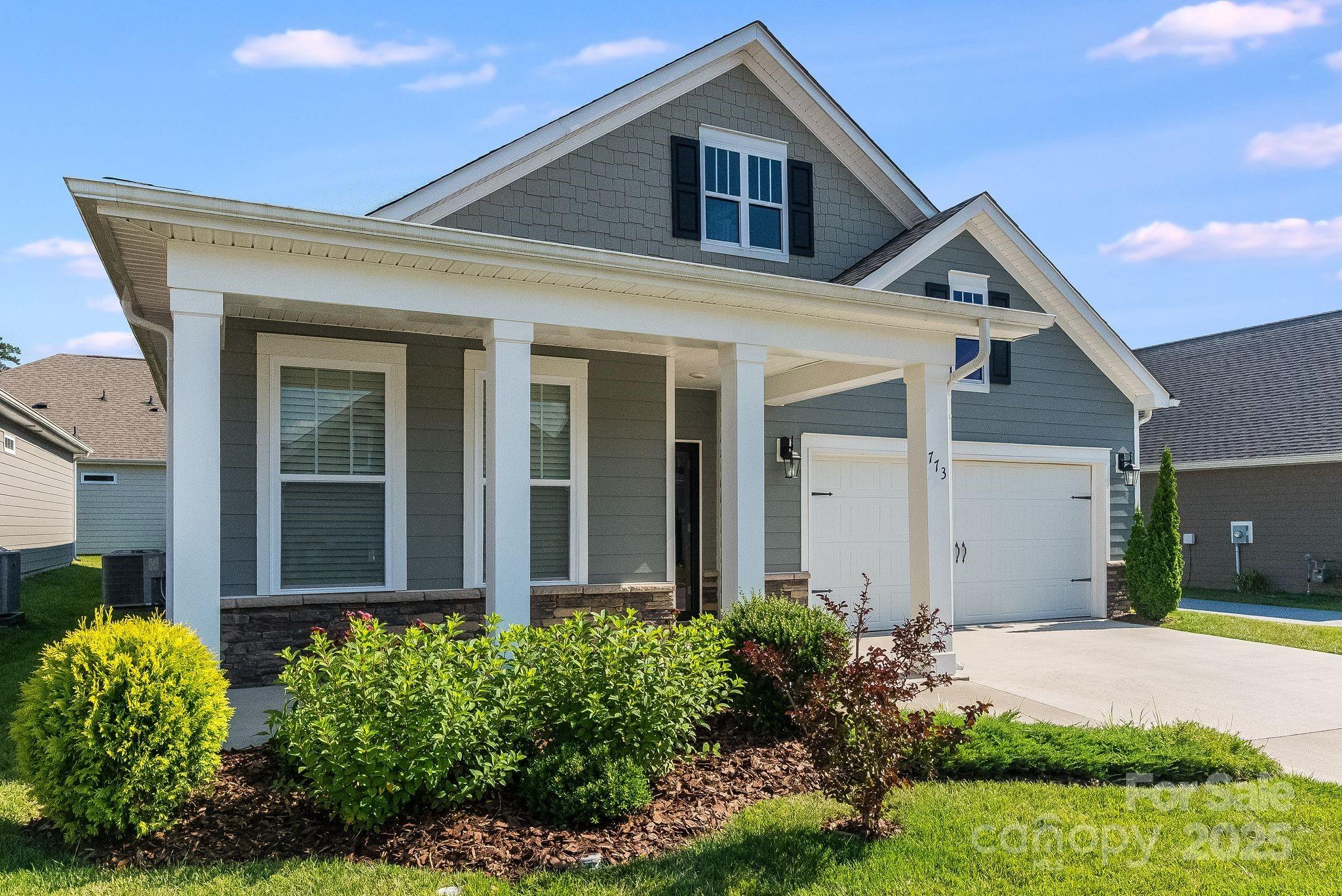 773 Summerfield Place Property Photo 1