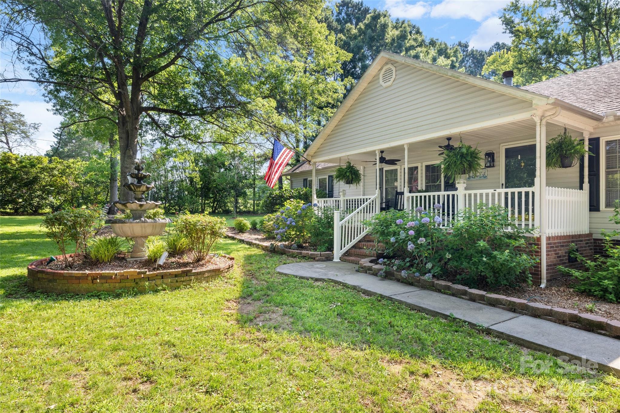 4534 Pebblebrook Circle Property Photo 2
