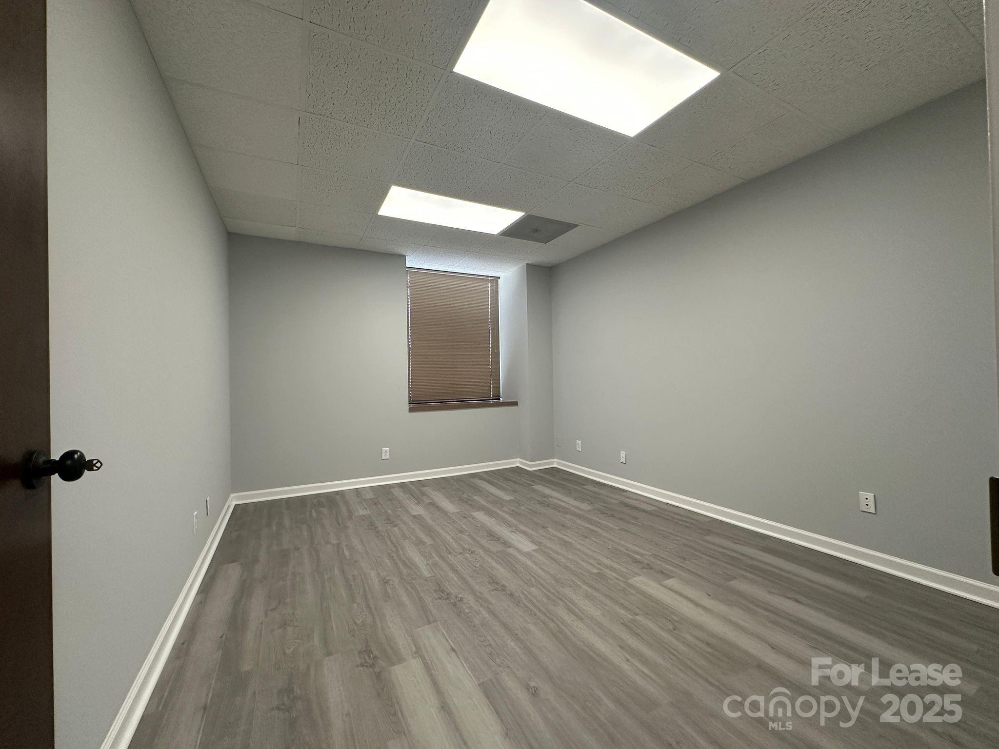 2101 Sardis Road Property Photo 6