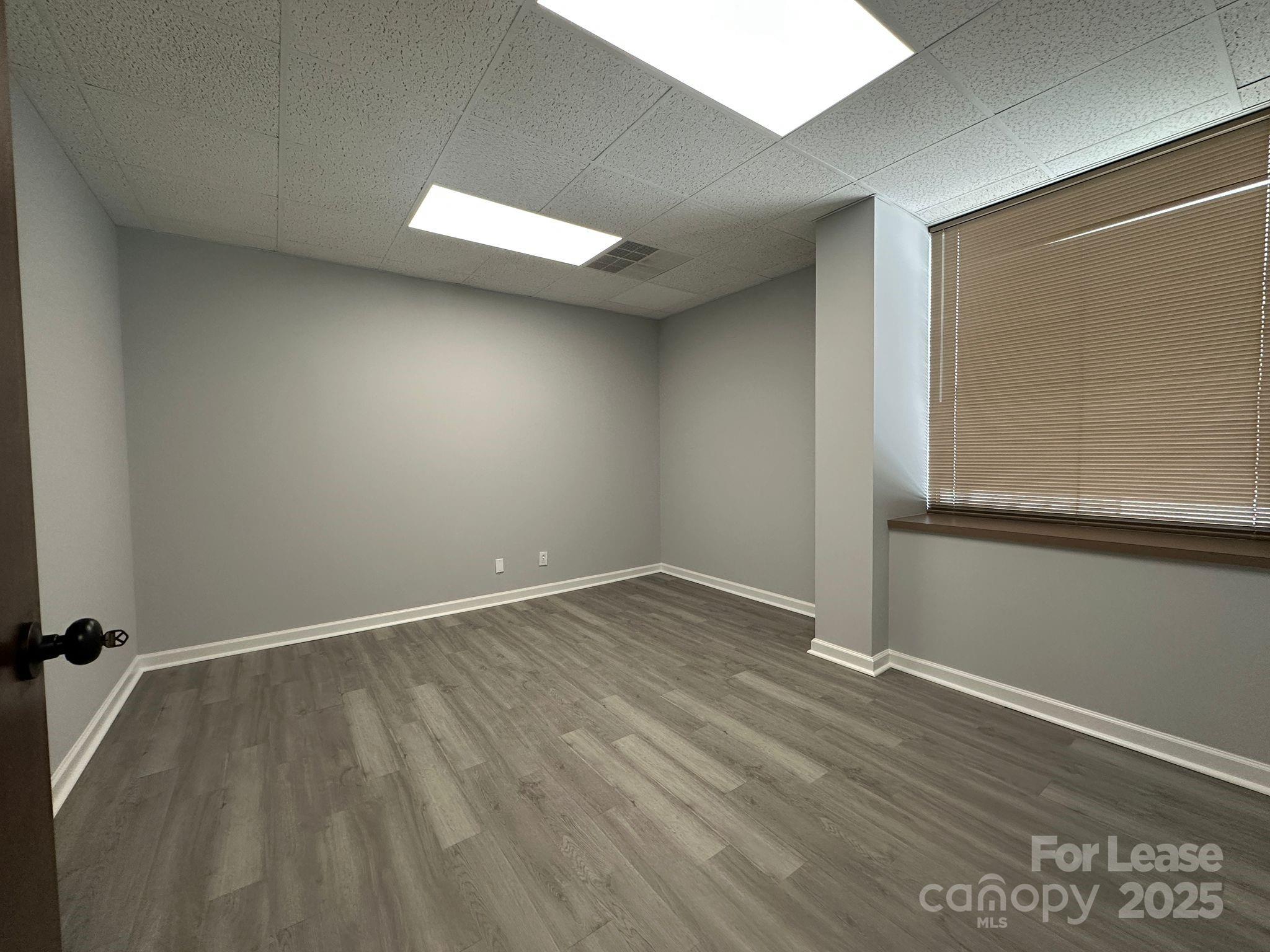 2101 Sardis Road Property Photo 7