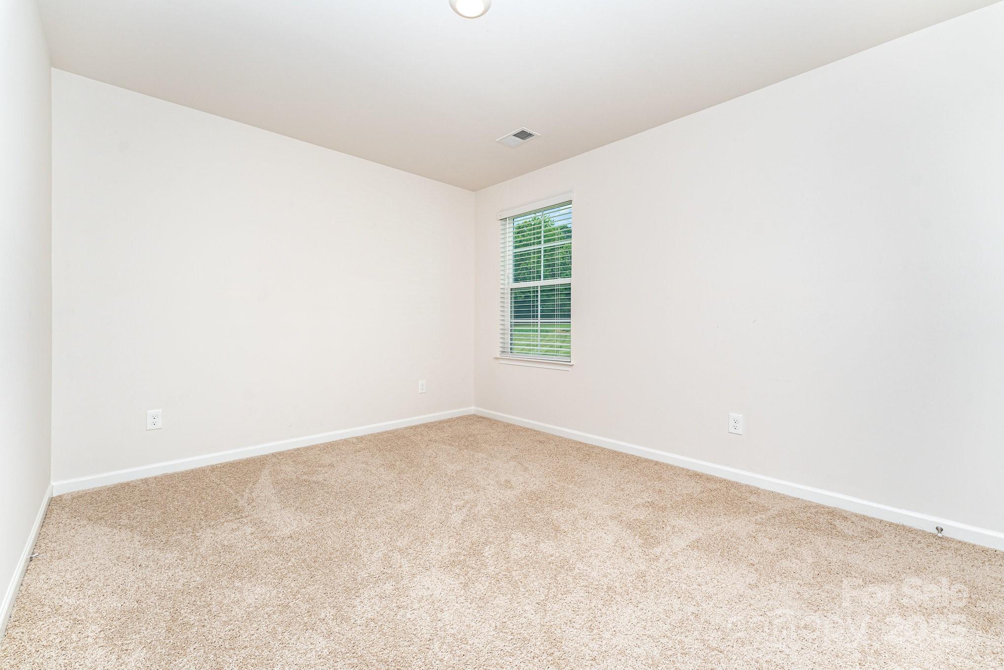 215 Lilys Place Property Photo 17