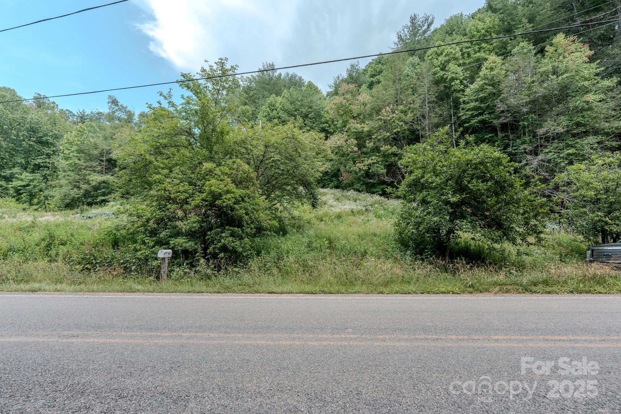 582 Poplar Creek Road Property Photo 1