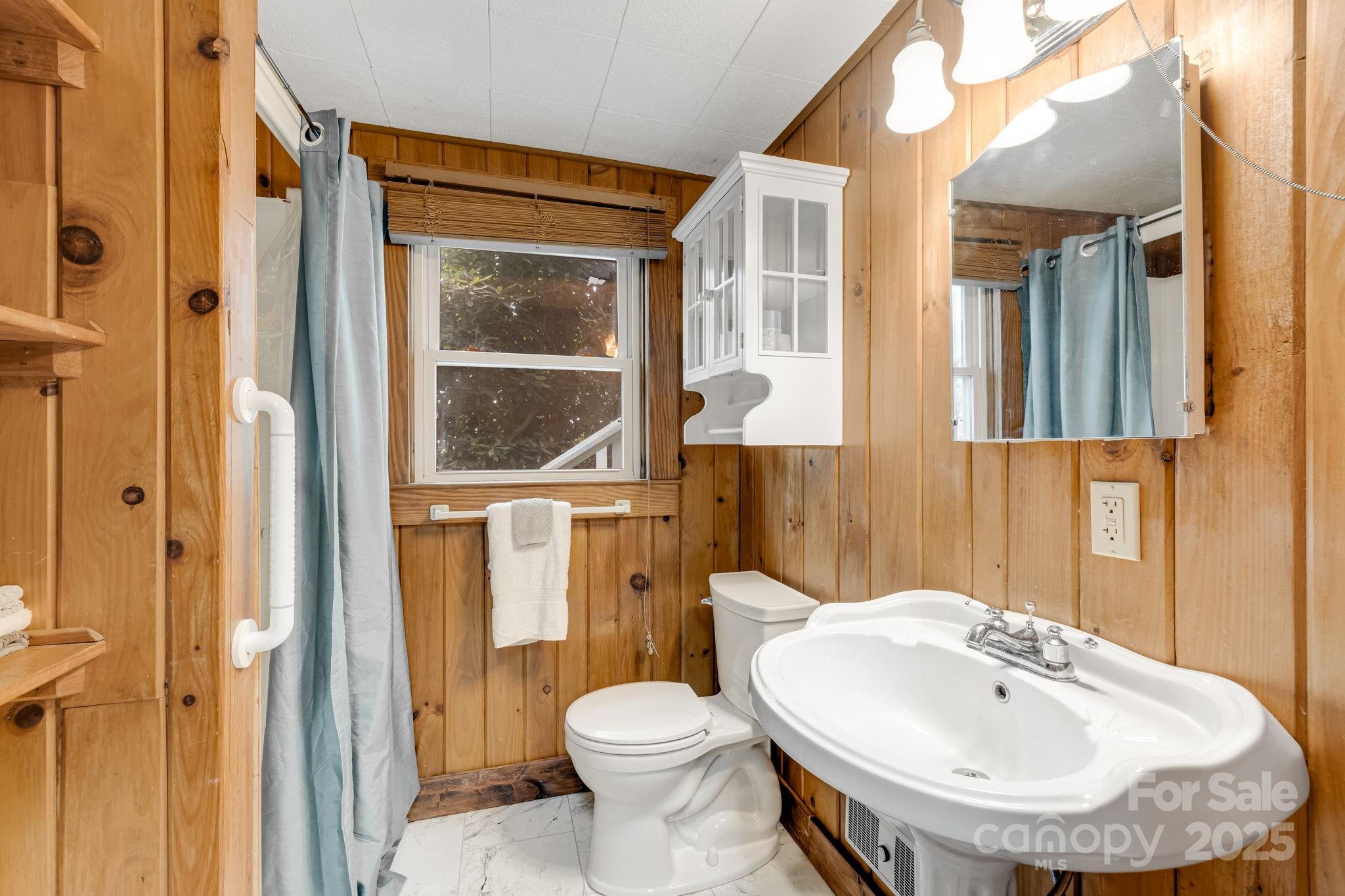 203 Laurel Lane Property Photo 40