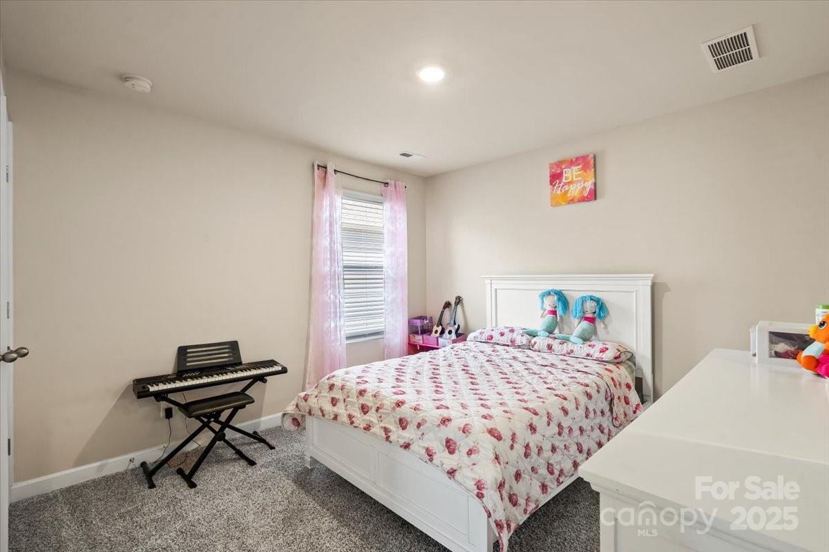 613 Cedar Knoll Circle Property Photo 23