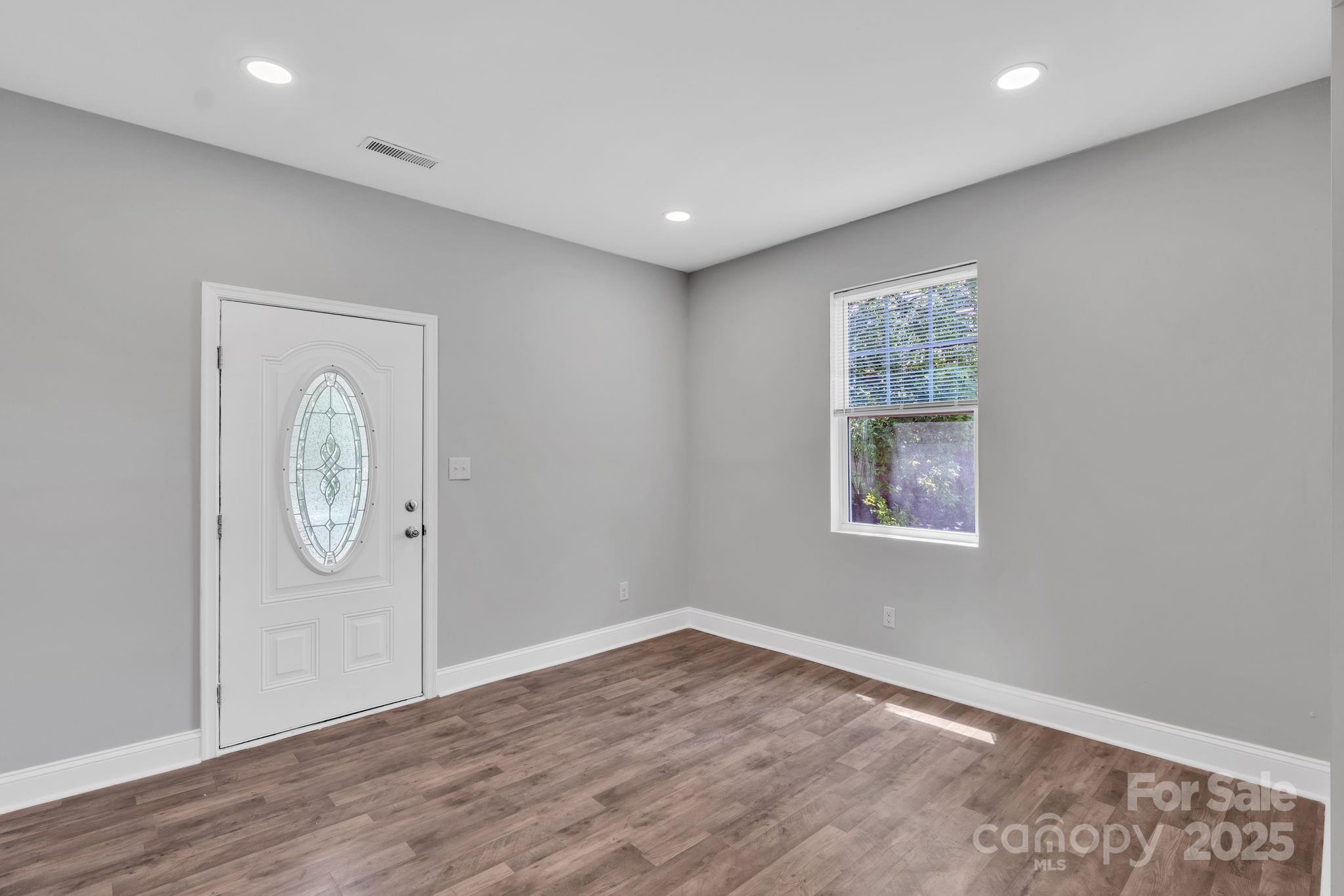 511 Lodge Street Property Photo 4