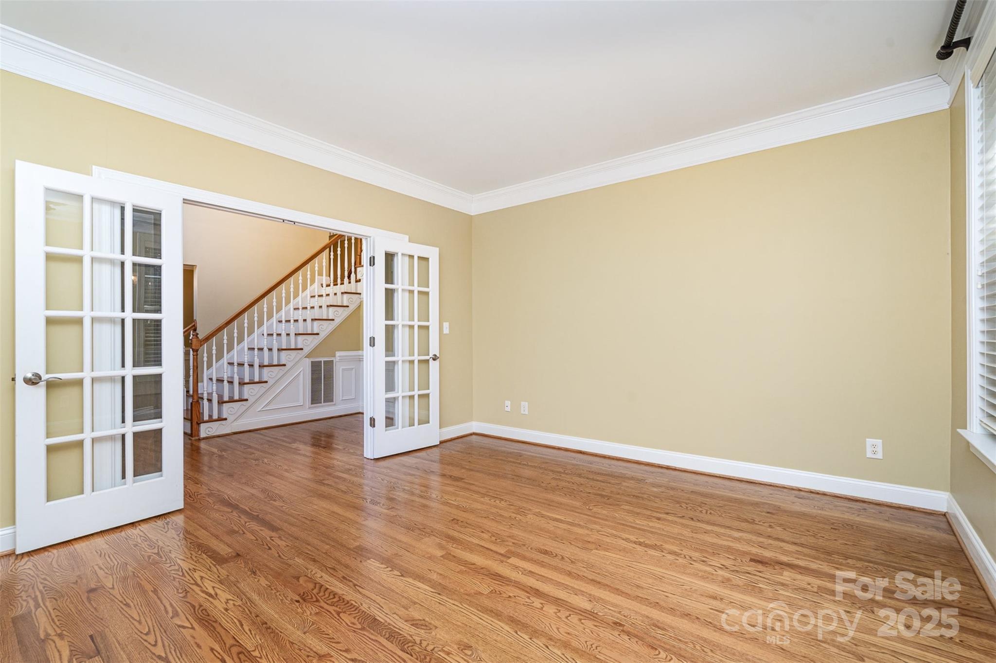 626 Tullamore Court Property Photo 8