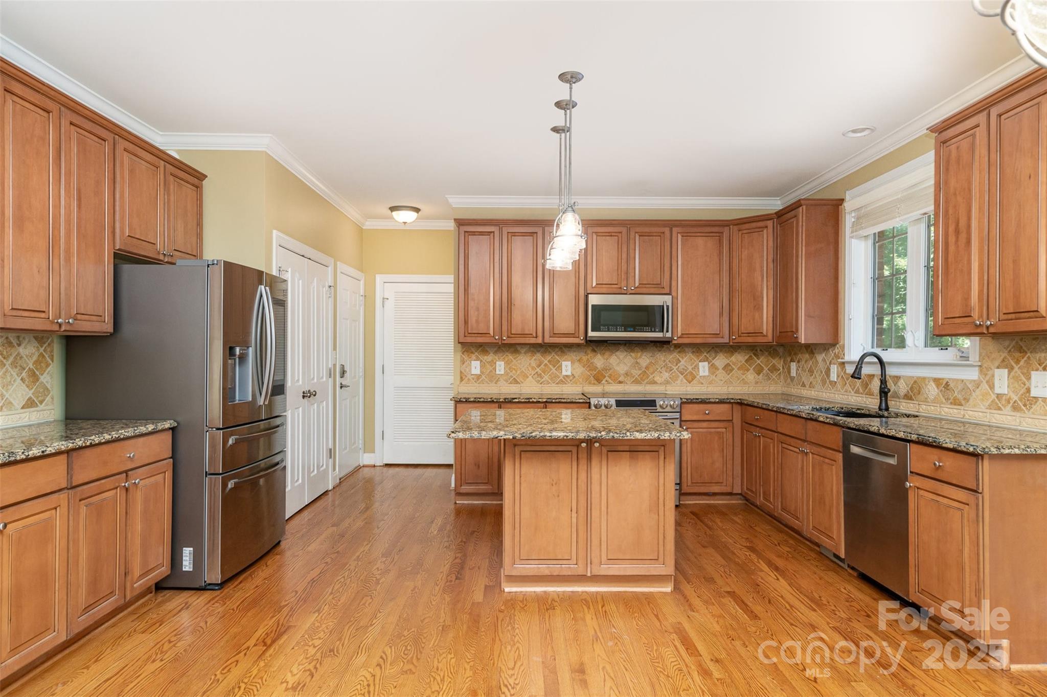 626 Tullamore Court Property Photo 13