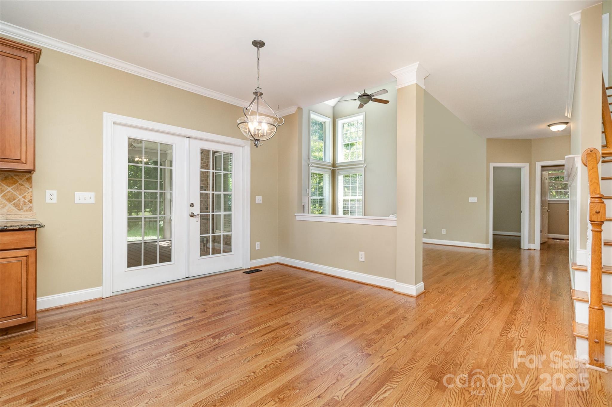 626 Tullamore Court Property Photo 16
