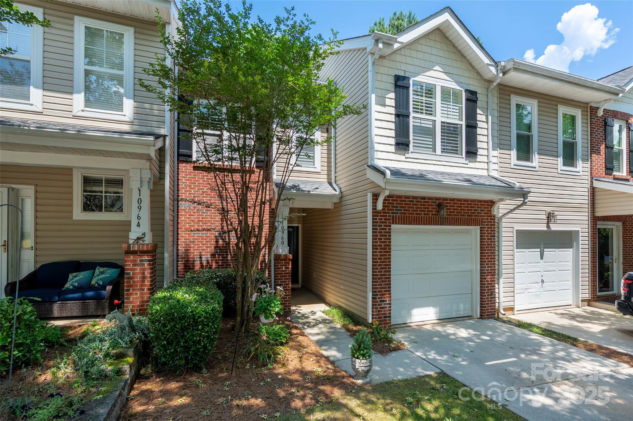 10960 Princeton Village Drive Property Photo 1