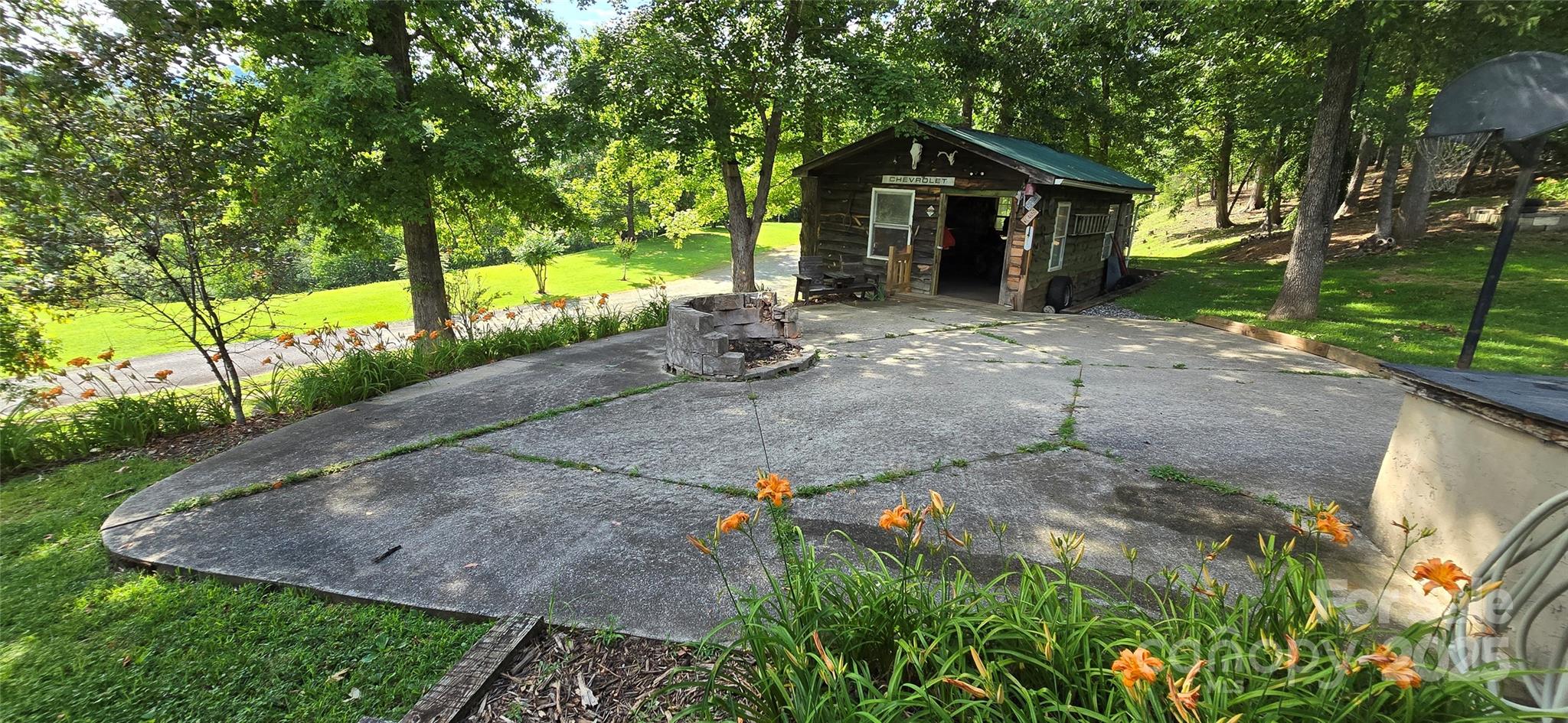414 Pine Cove Road Property Photo 15