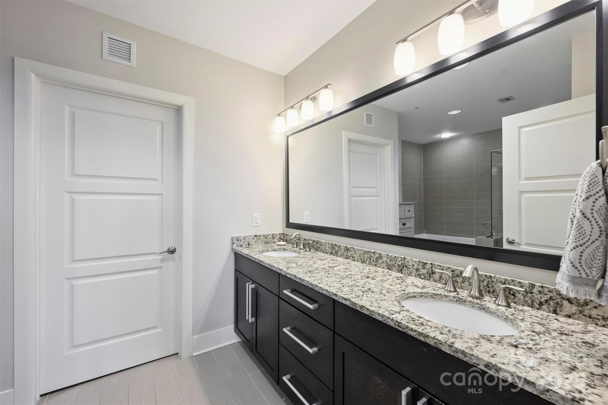 222 S Caldwell Street 1812 Property Photo 25