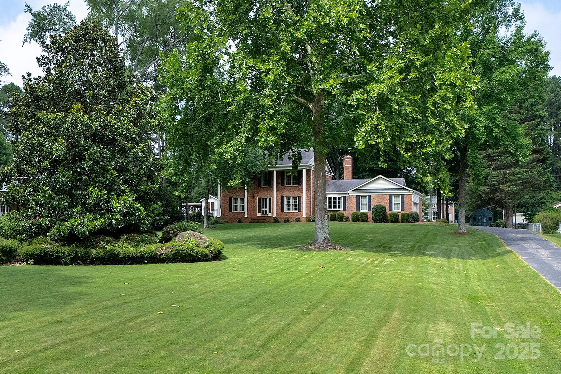 5501 Lebanon Road Property Photo 1