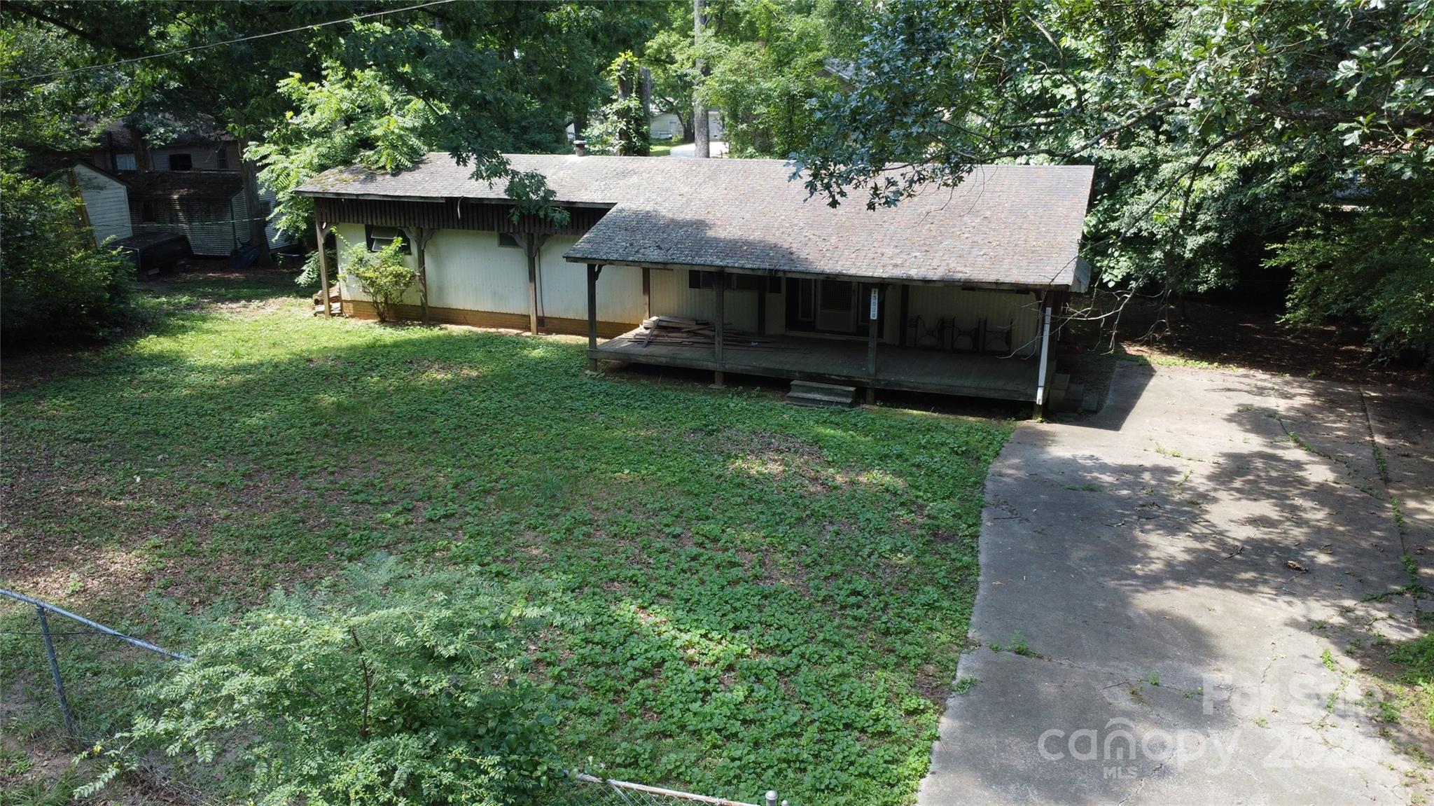 13930 Hardwood Place Property Photo 1