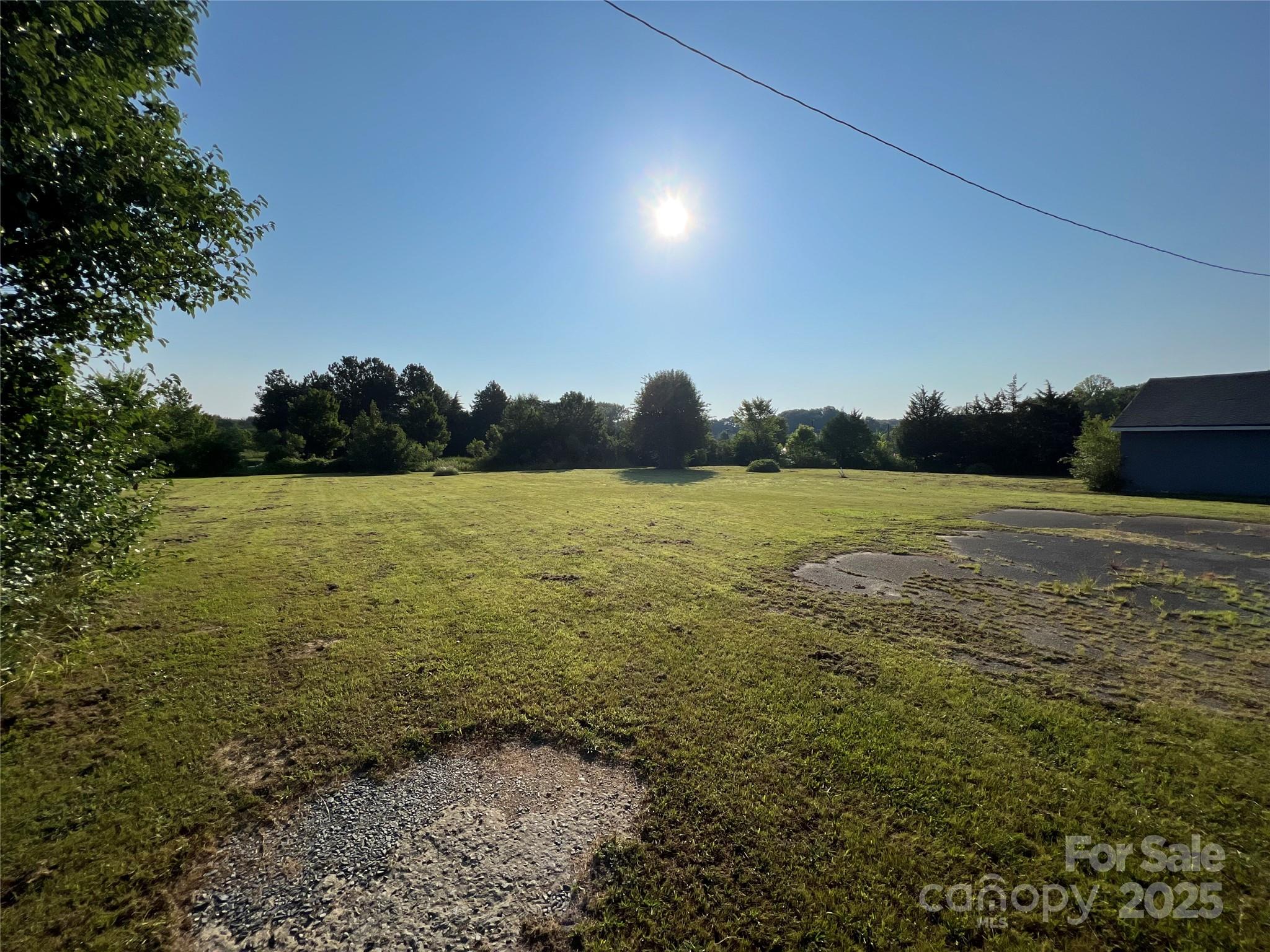 5212 Old Charlotte Highway Property Photo 2