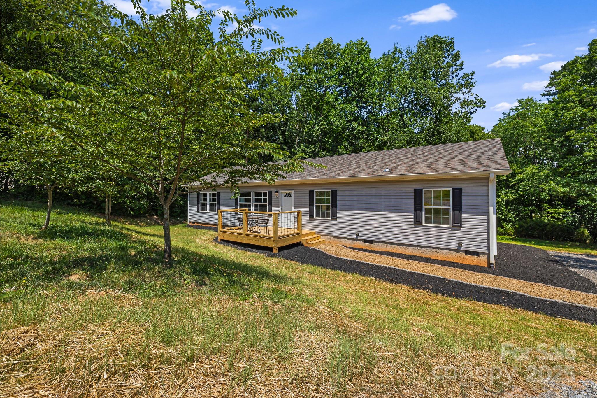 22 Bachelder Lane Property Photo 1