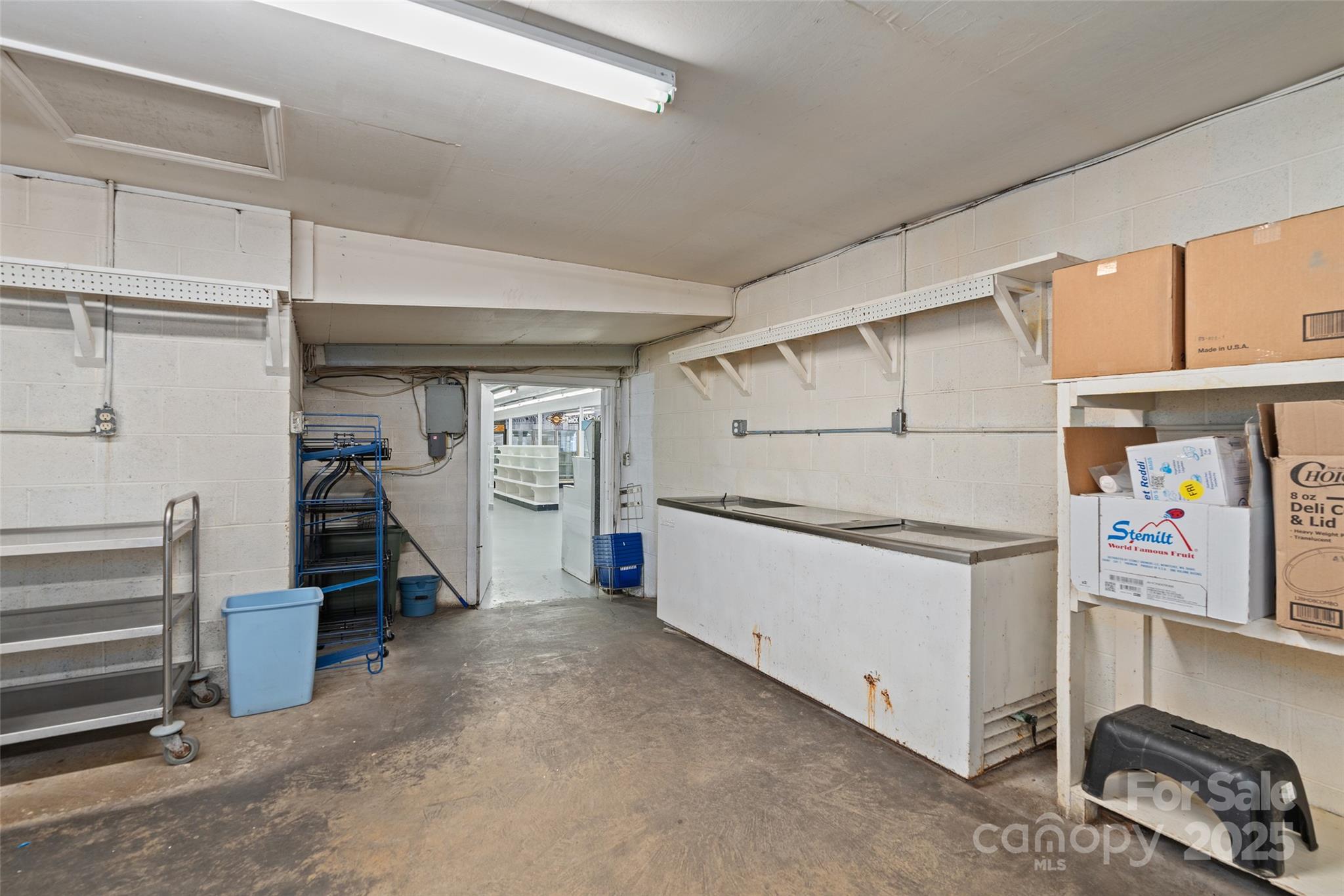 8275 Carolina Boulevard Property Photo 37