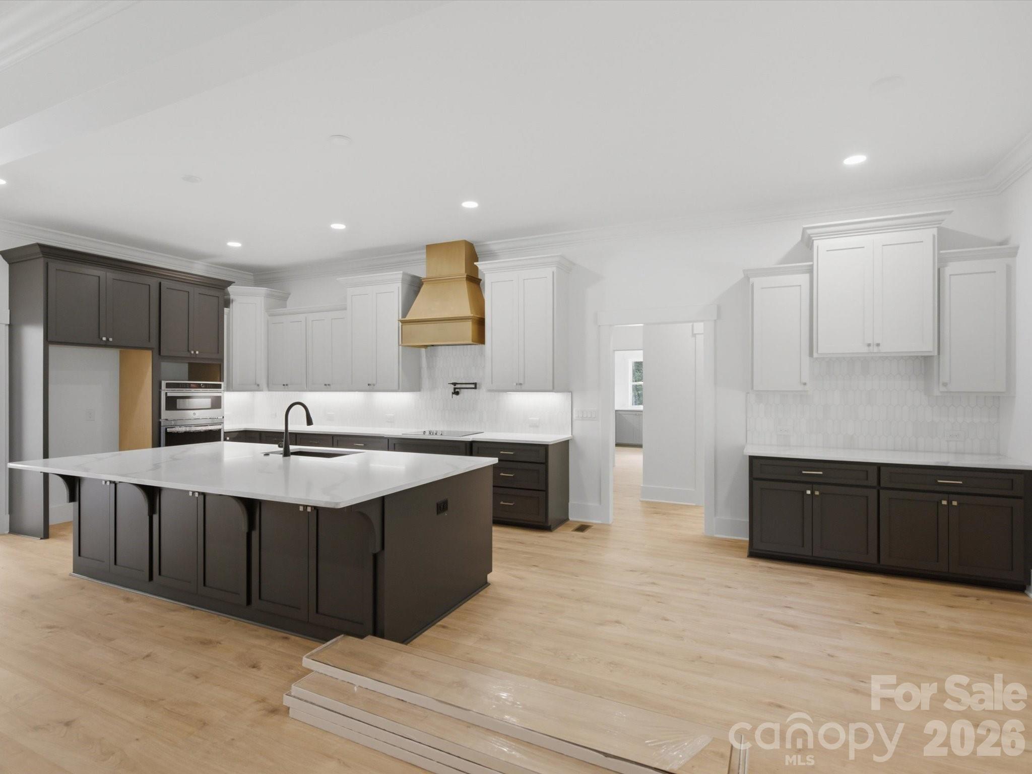 8018 Fairmont Drive Property Photo 10
