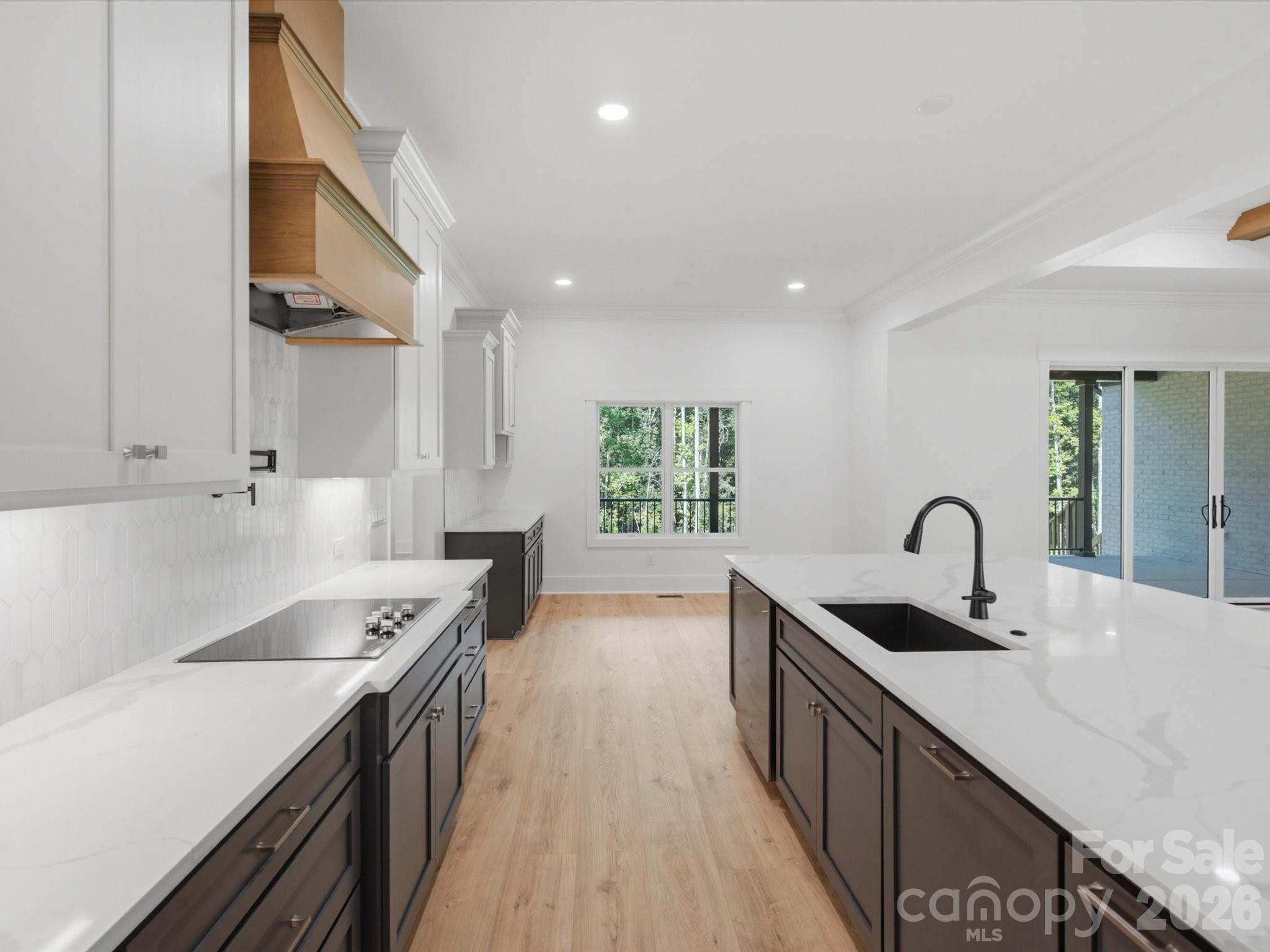 8018 Fairmont Drive Property Photo 12