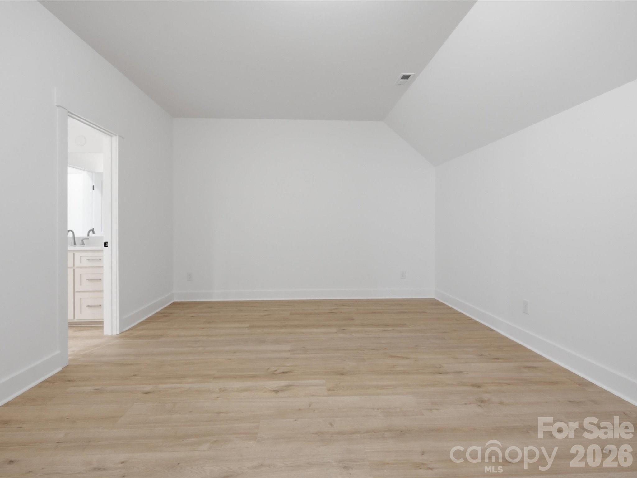 8018 Fairmont Drive Property Photo 27