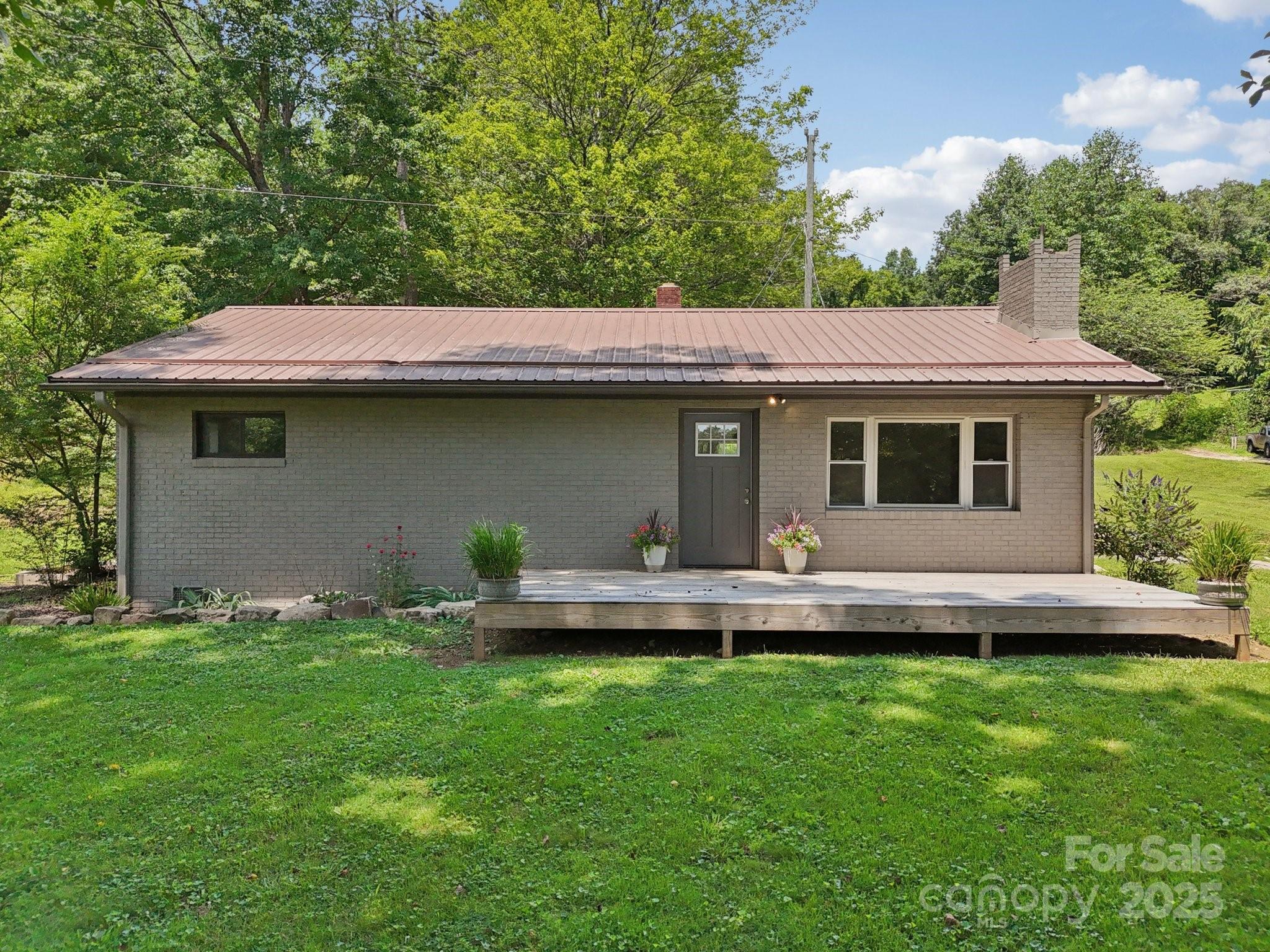 139 Trent Road Property Photo 1
