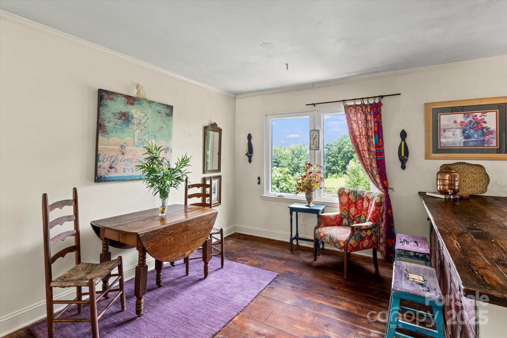 724 Teeter Road Property Photo 12