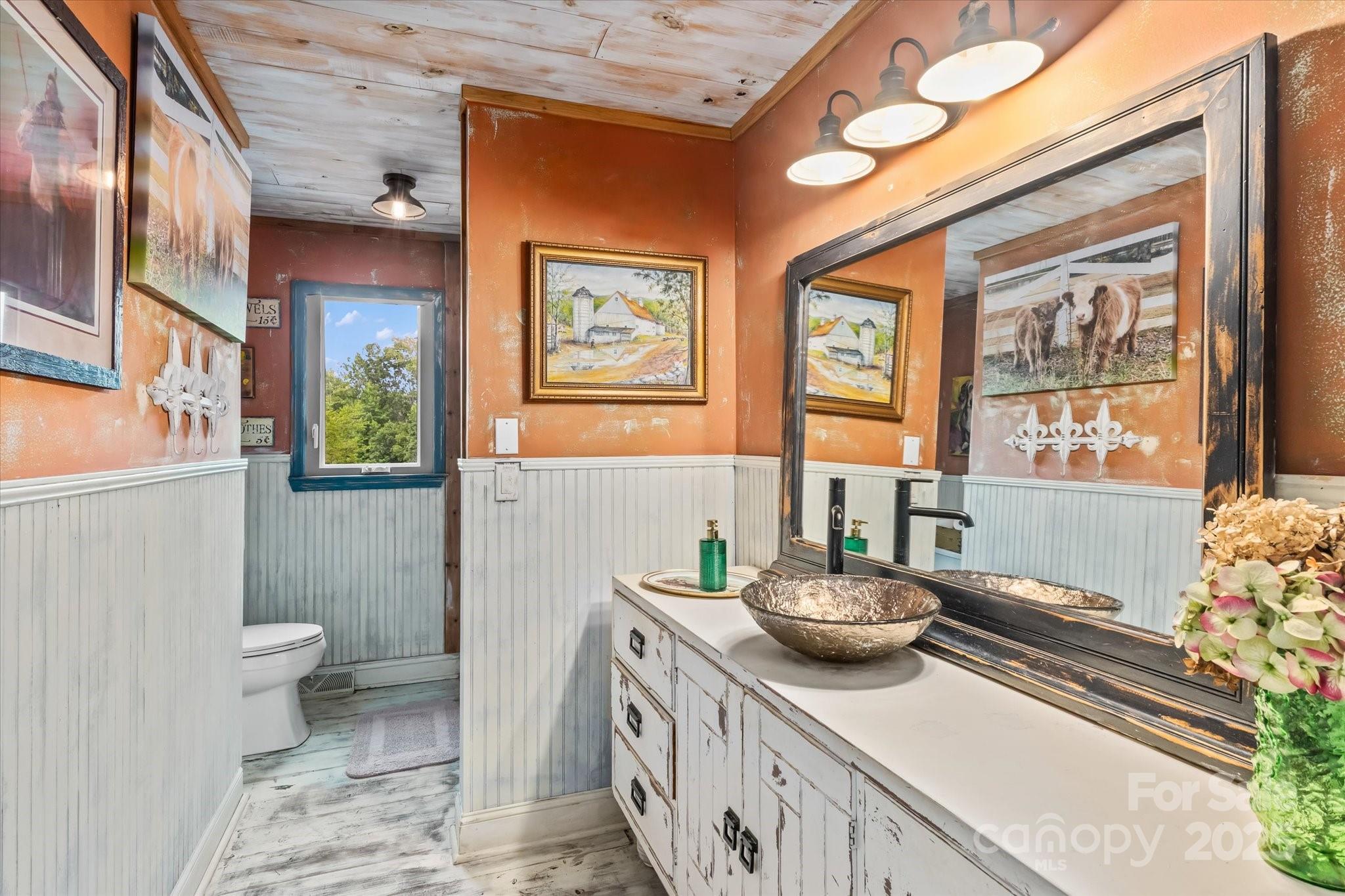 724 Teeter Road Property Photo 13